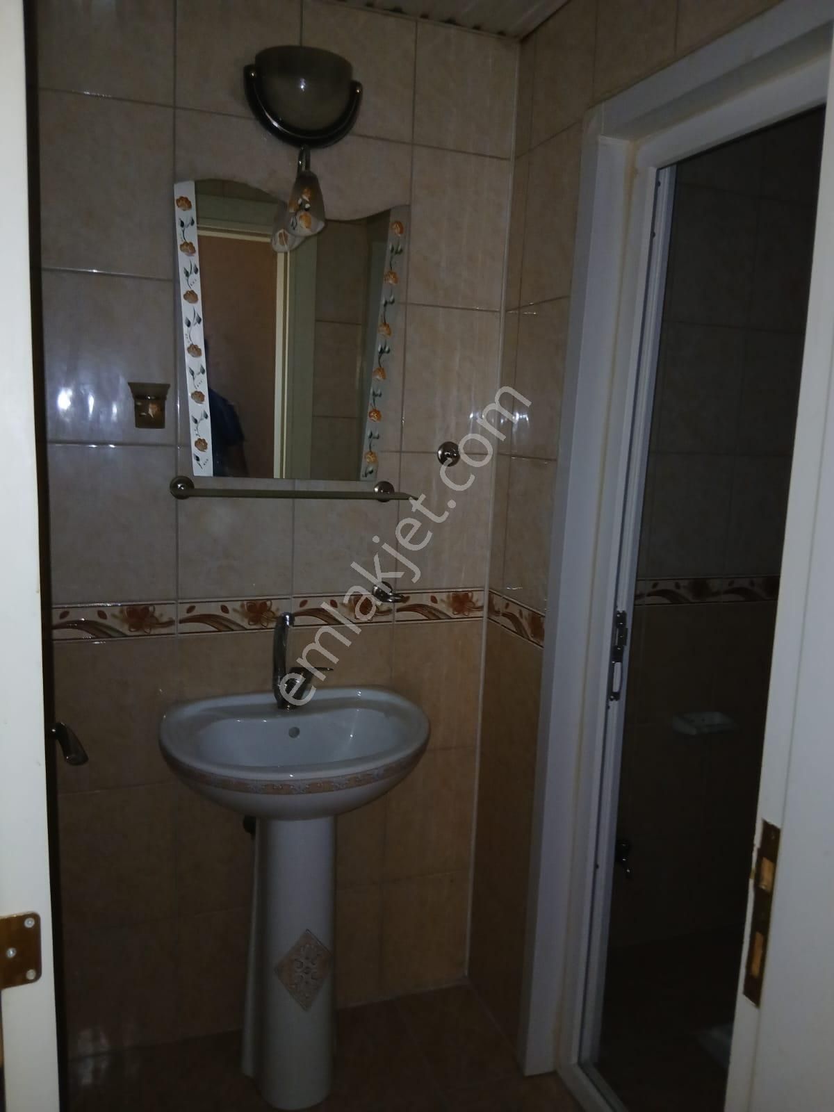 Akçay Emlak'tan Akşehir Gülmece Parkı Civarı Bakımlı Doğalgazlı Kiralık 2+1 Daire - Görsel 13