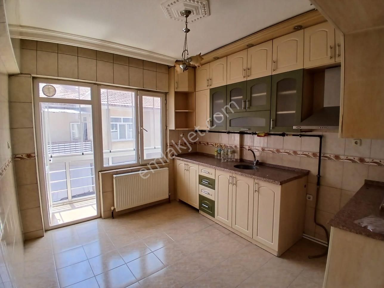 Akçay Emlak'tan Akşehir Gülmece Parkı Civarı Bakımlı Doğalgazlı Kiralık 2+1 Daire - Görsel 16