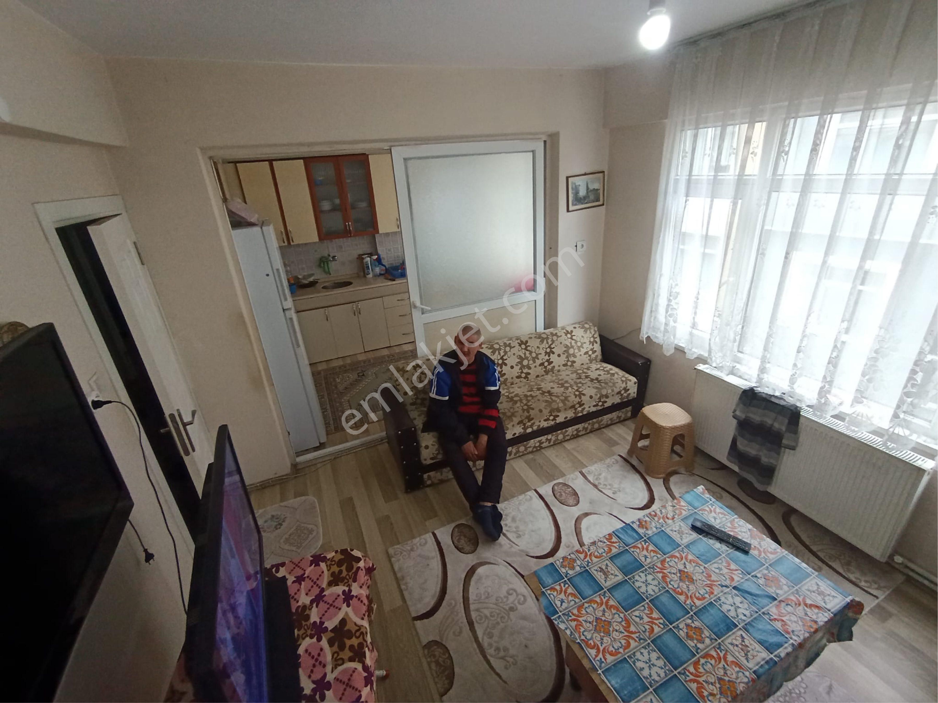 Hürriyet Mahallesinde İci Temiz Satılık Daire - Görsel 8