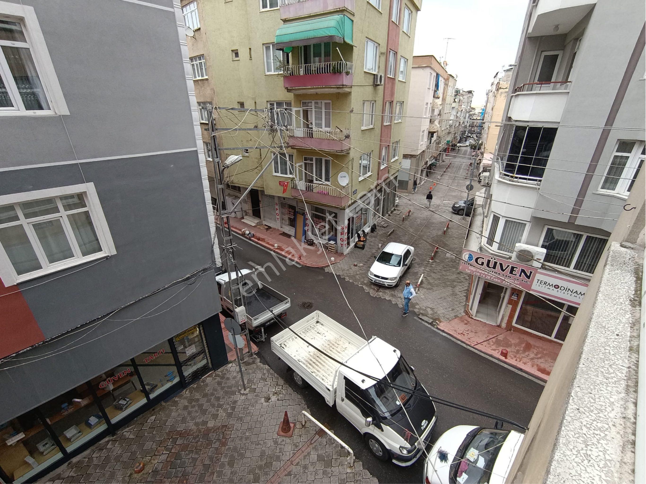 Hürriyet Mahallesinde İci Temiz Satılık Daire - Görsel 14