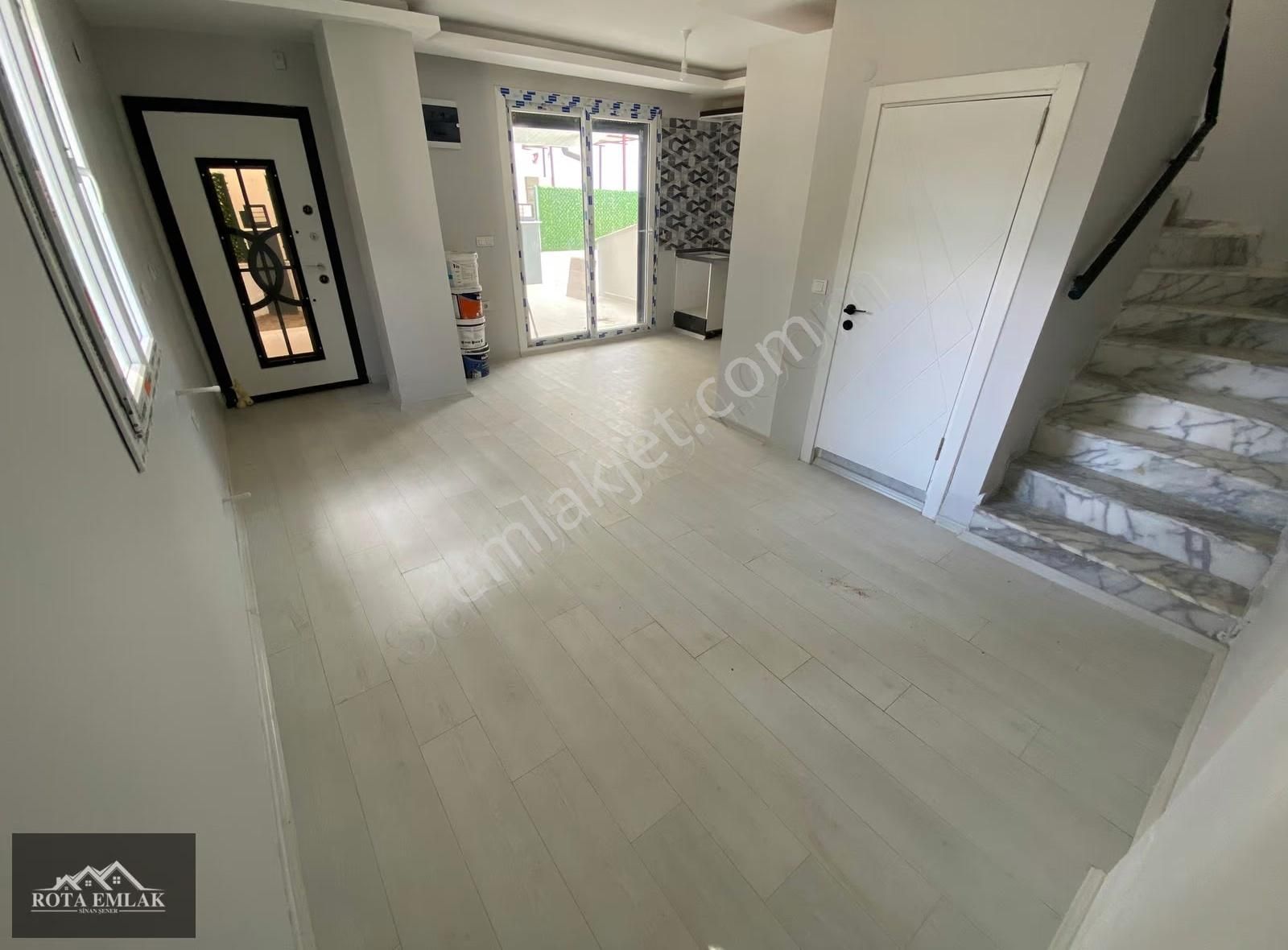 Rota Emlak'tan Doğanbey Payamlıda Satılık 2+1 Villa - Görsel 4