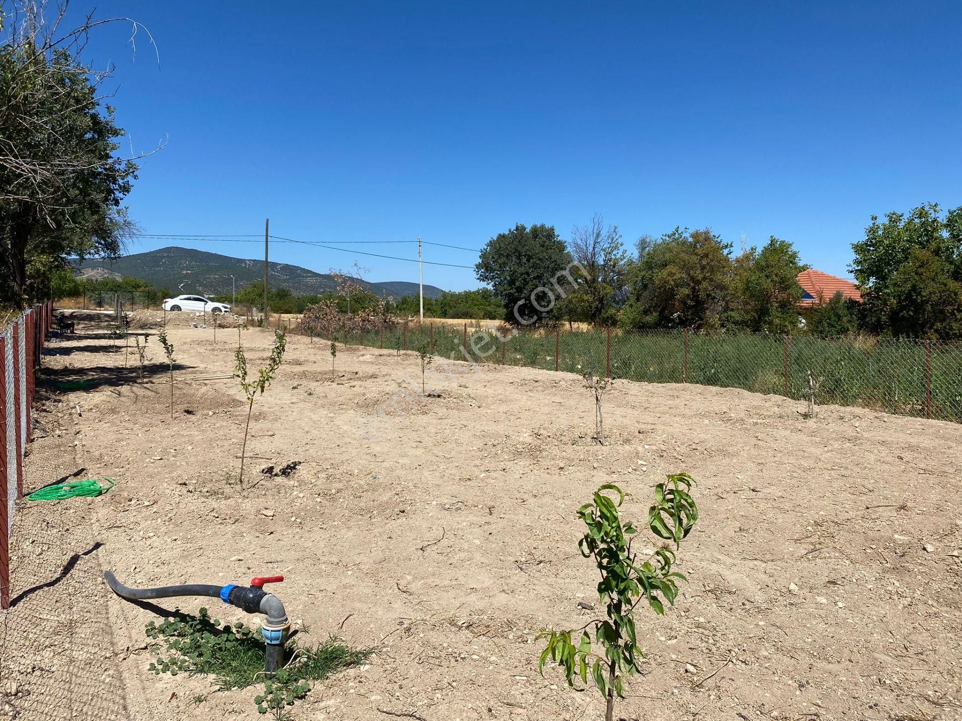 Antalya Korkuteli Yeten,de 680m Satılık Hobi Bahcesi