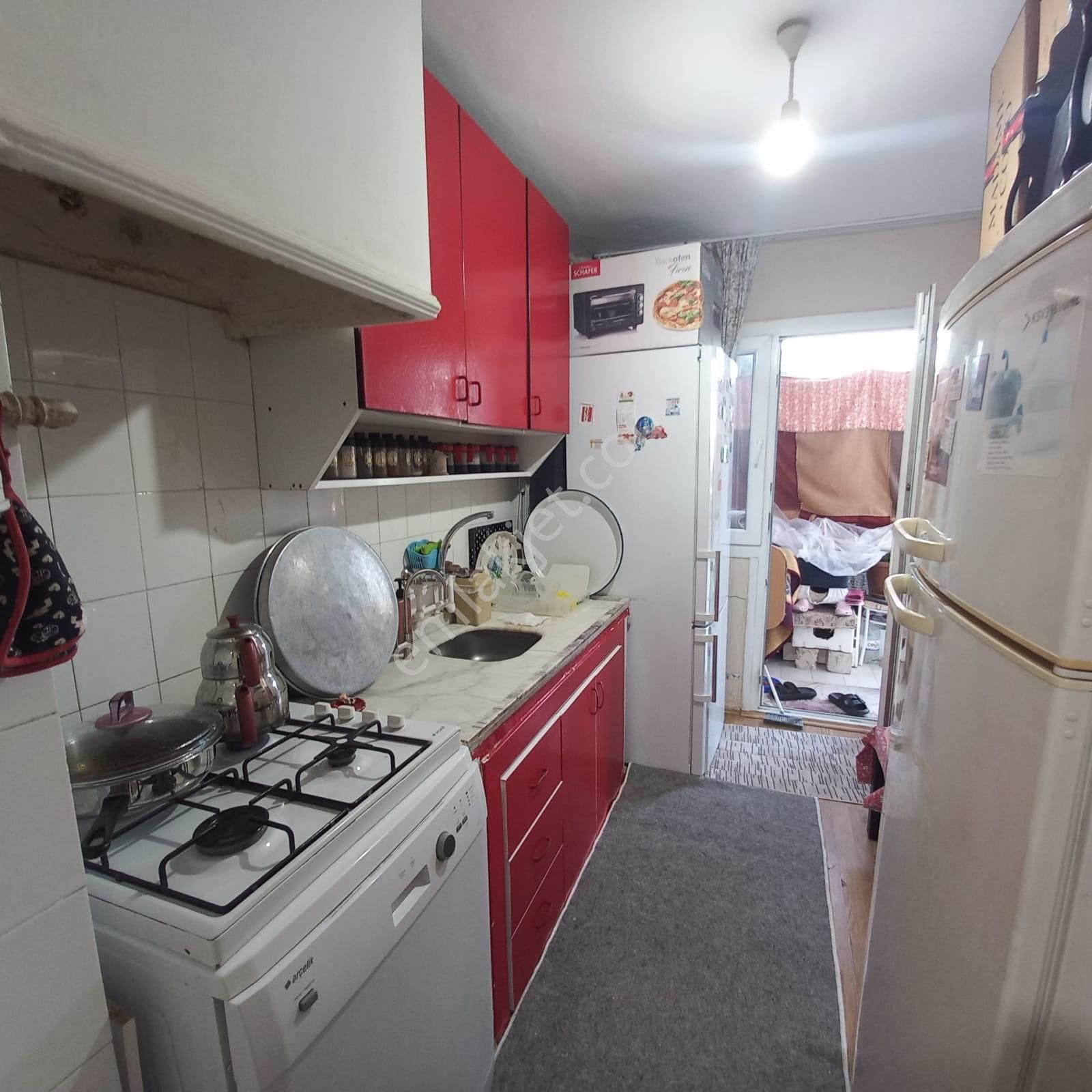 Bornova Evka 4 Mahallesinde Satılık 2+1 Kapalı Mutfak Daire - Görsel 17