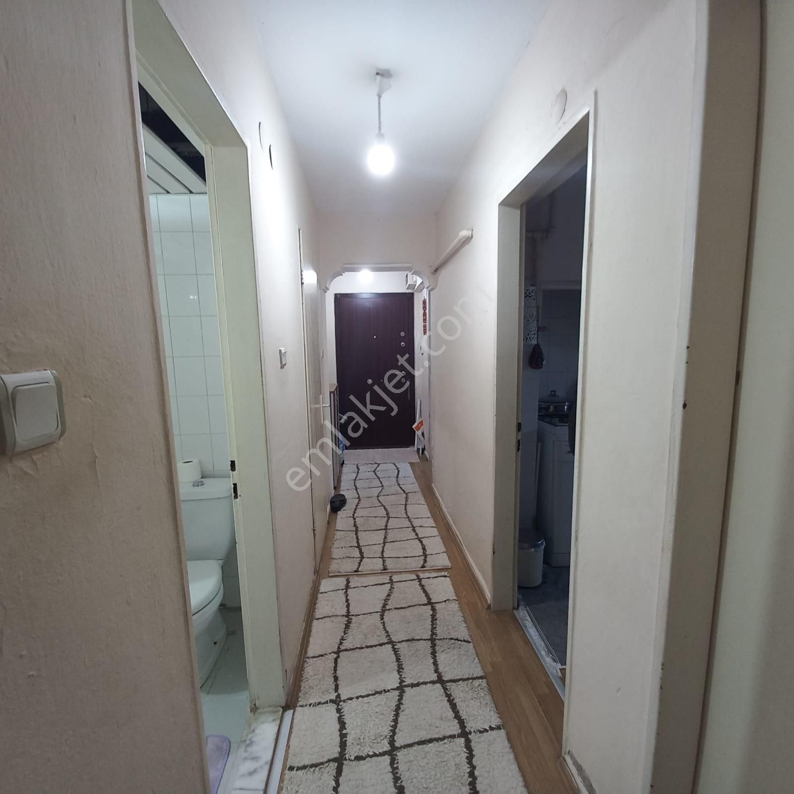 Bornova Evka 4 Mahallesinde Satılık 2+1 Kapalı Mutfak Daire - Görsel 10