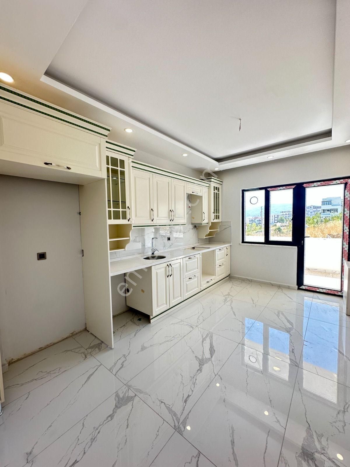 Yalova Çiftlikköy Bayraktepede Site İçinde 3+1 Satılık Daire - Görsel 8