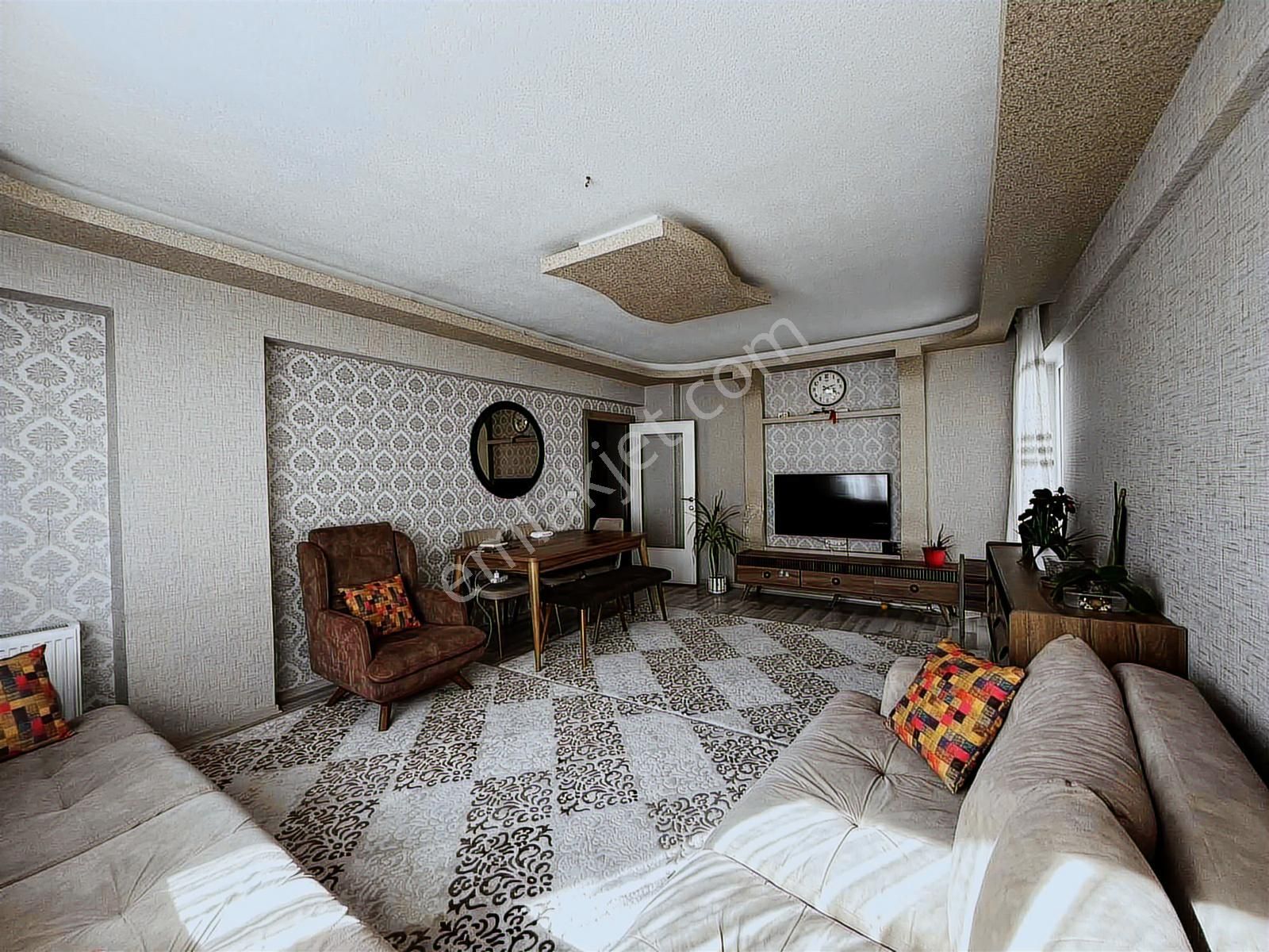 Turyaptan 3+1 Yükseltepede Asansörlü Katta Full Yapılı Ön Cephe - Görsel 6