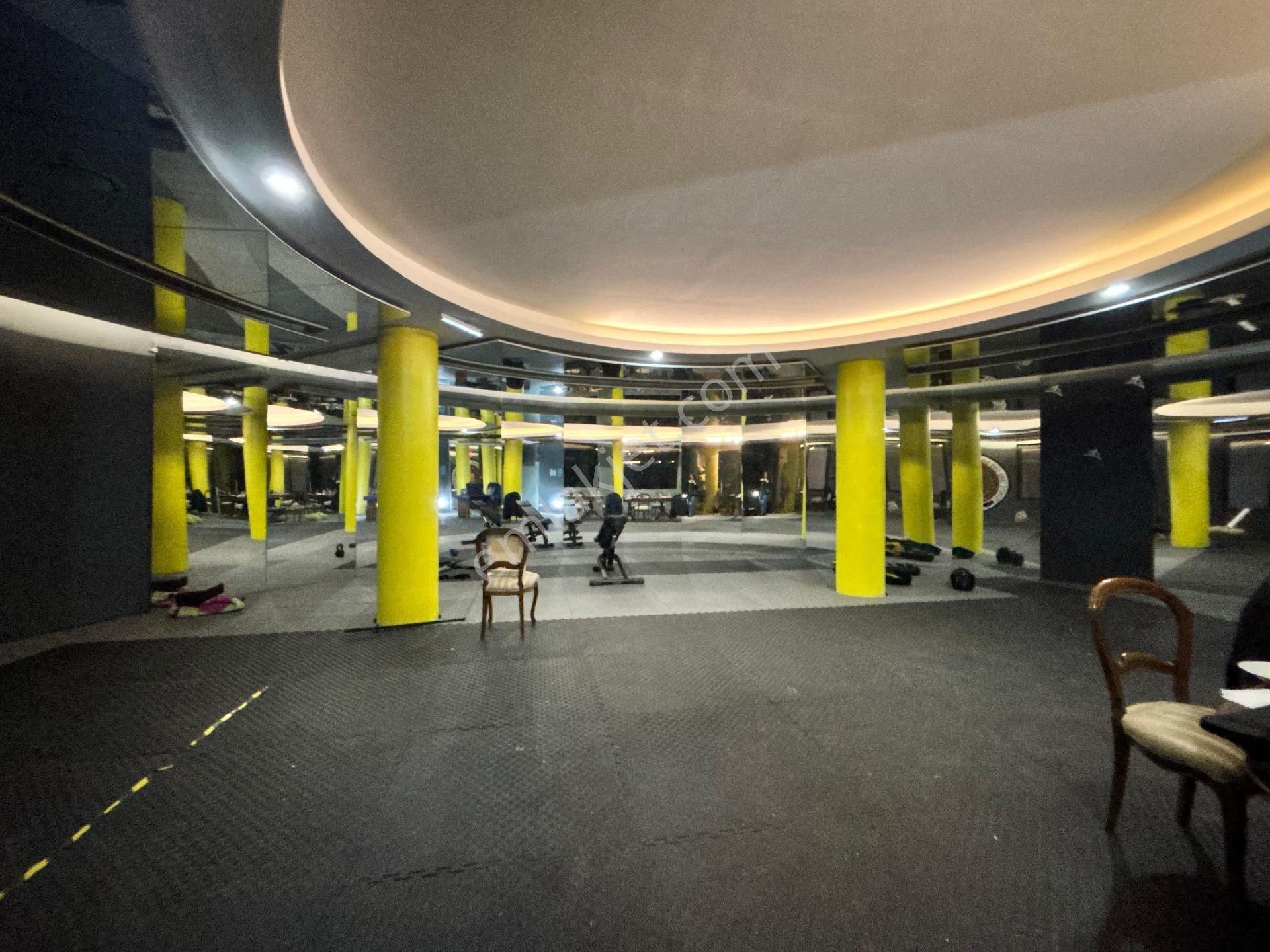 Zekeriyaköy Garanti Koza Çarşısı 400 M2 Kiralık Dükkan - Görsel 18