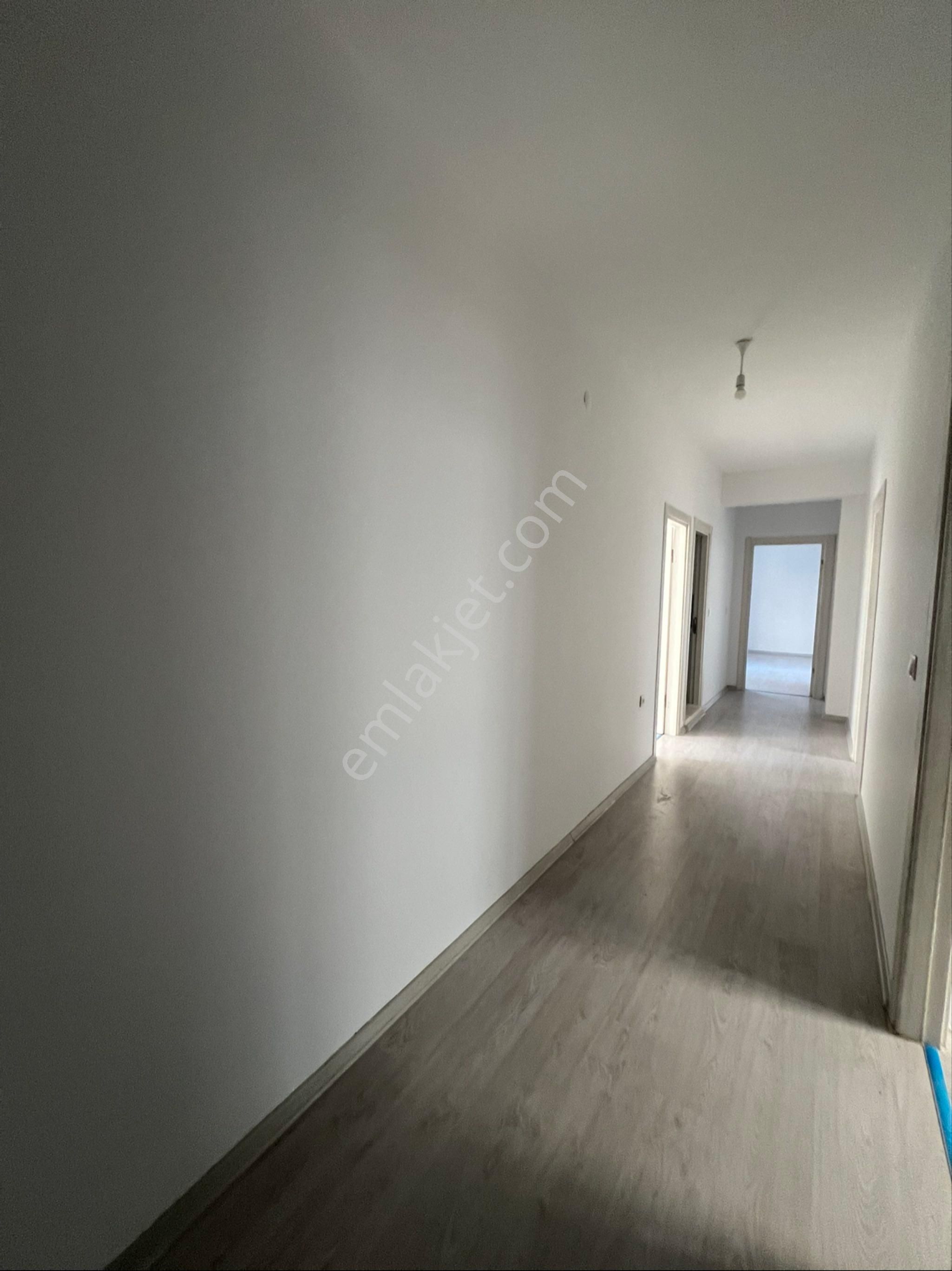 Kusadası Davutlarda Kapalı Mutfaklu 3+1 Daire Satılık - Görsel 14