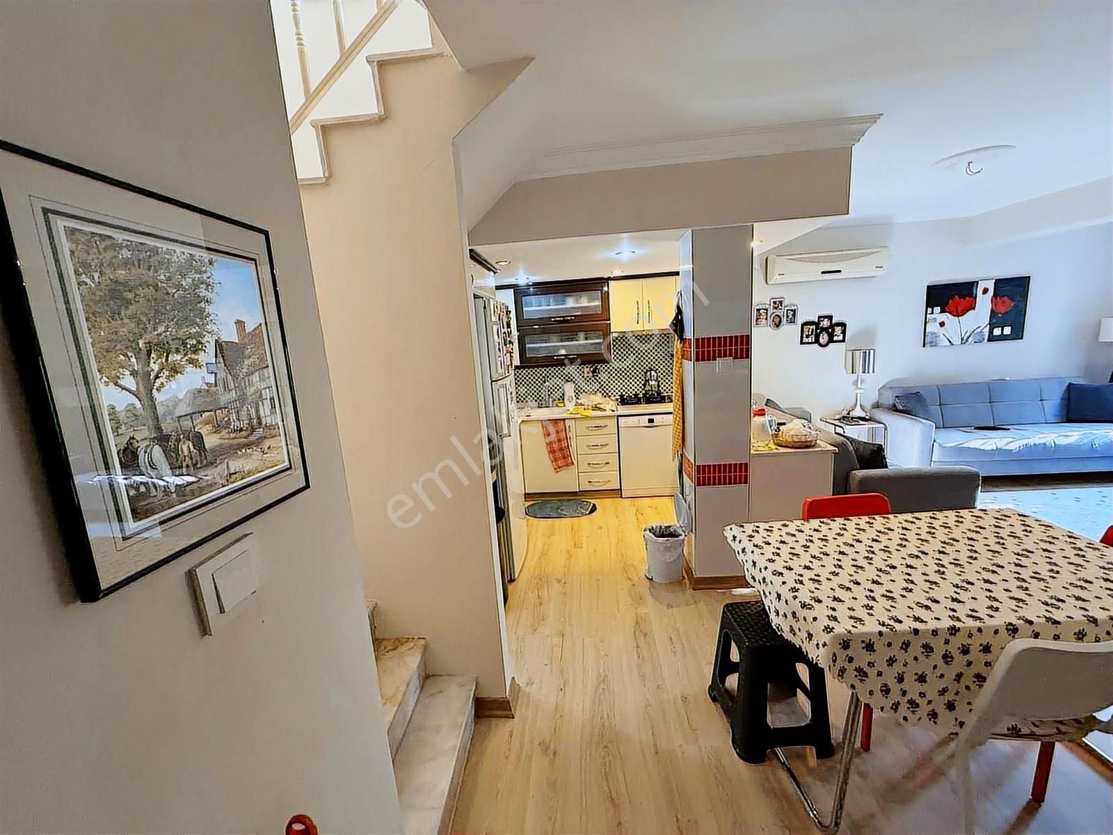 Efeler Mahallesi Aytuna Sitesi'nde 4+1 Eşyalı Satılık Villa - Görsel 11