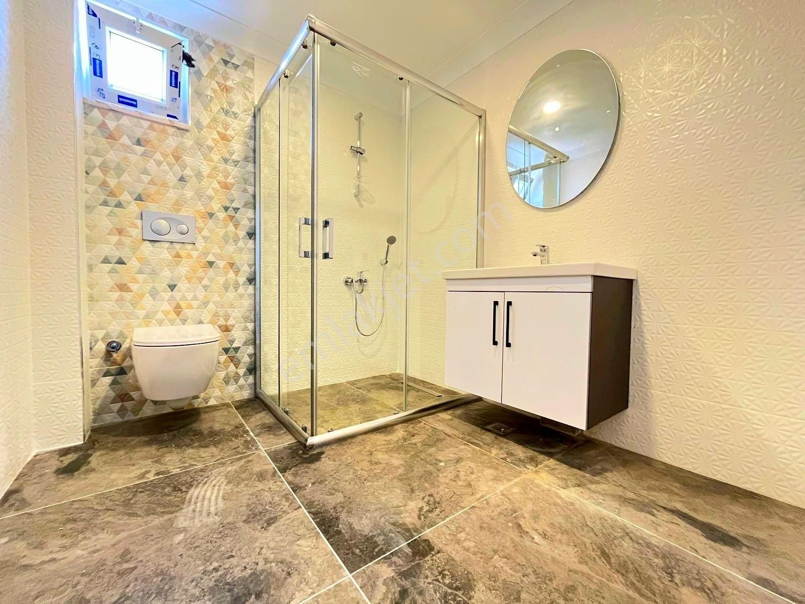 ▶ ▶ Akçay Körfez'den Giriş Katında Odası Olan Muhteşem Manzaralı 5+1 Sıfır Villa - Görsel 27