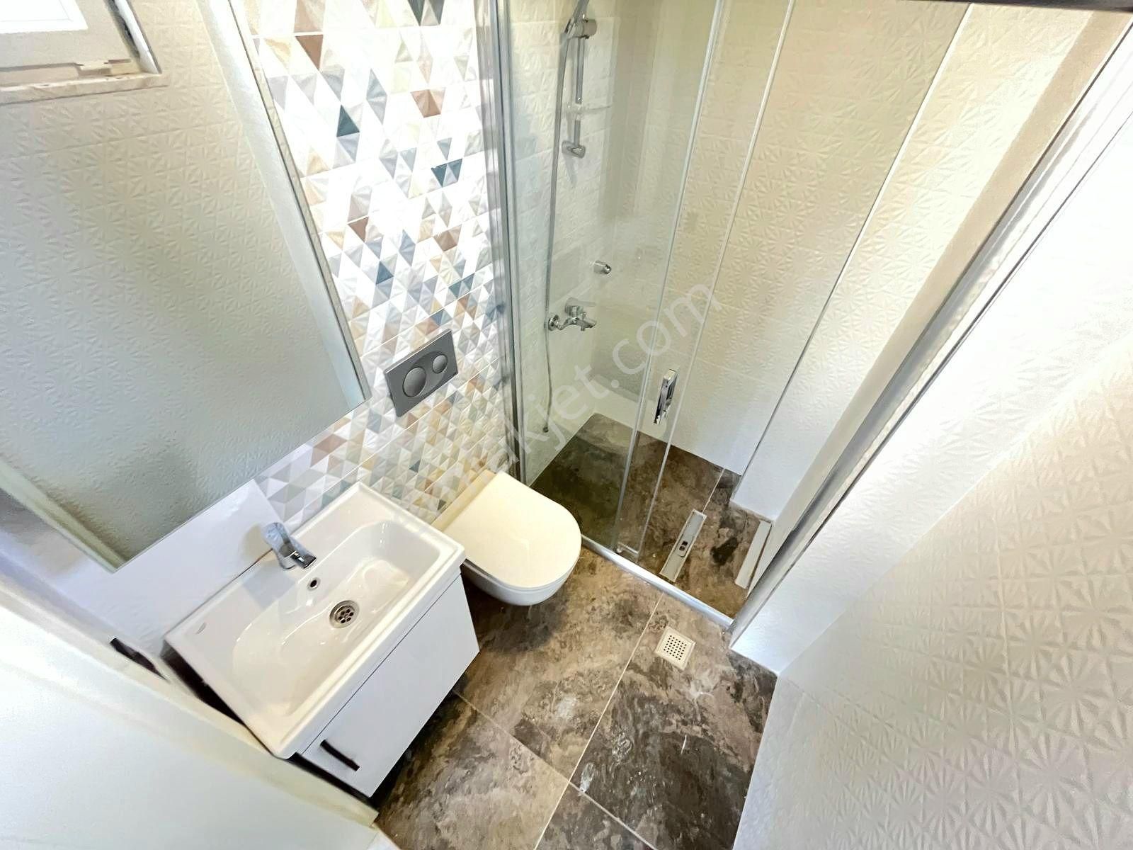 ▶ ▶ Akçay Körfez'den Giriş Katında Odası Olan Muhteşem Manzaralı 5+1 Sıfır Villa - Görsel 35