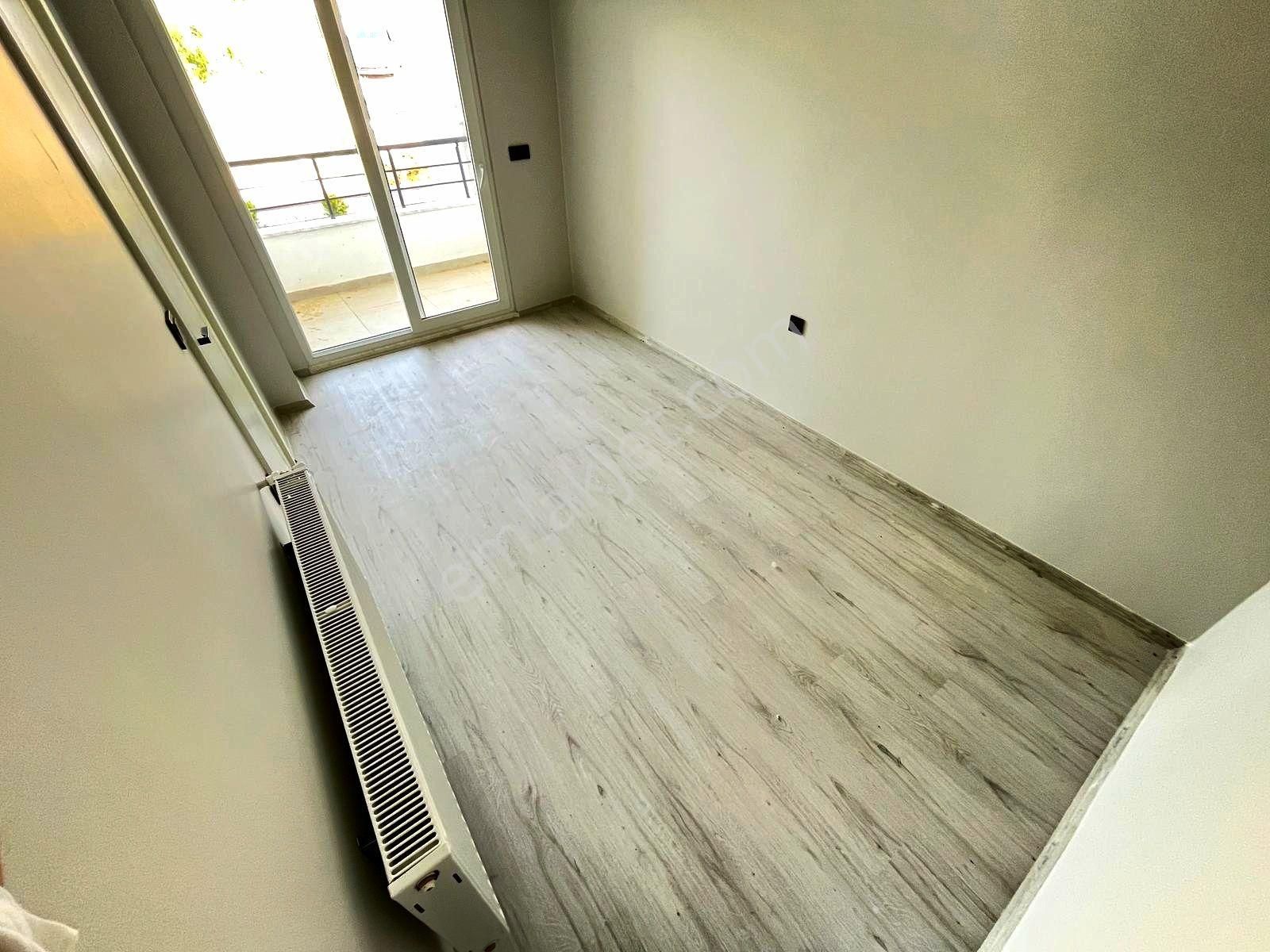 ▶ ▶ Akçay Körfez'den Giriş Katında Odası Olan Muhteşem Manzaralı 5+1 Sıfır Villa - Görsel 33