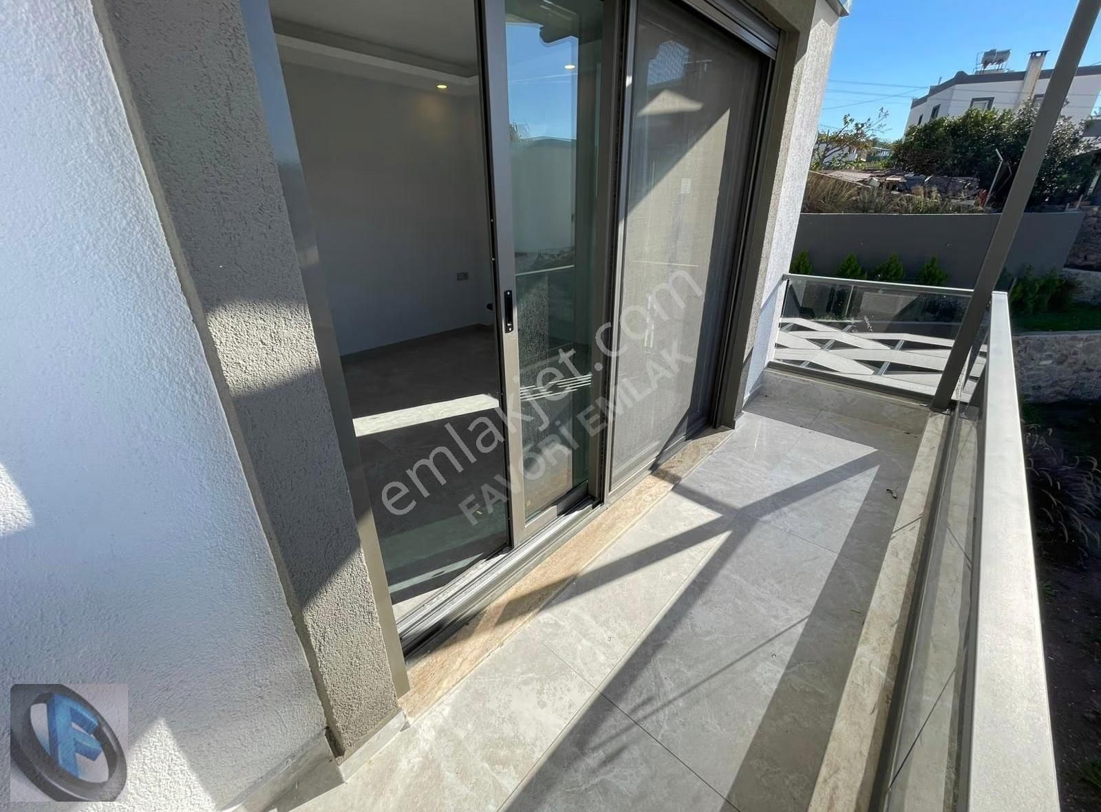 Favori'den Akyarlar Kemerde Müstakil Bahçeli Sıfır Villa 3+1 - Görsel 31