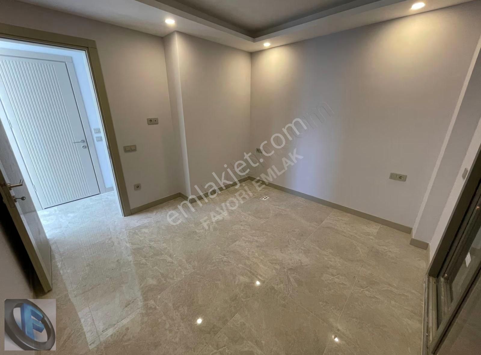 Favori'den Akyarlar Kemerde Müstakil Bahçeli Sıfır Villa 3+1 - Görsel 3