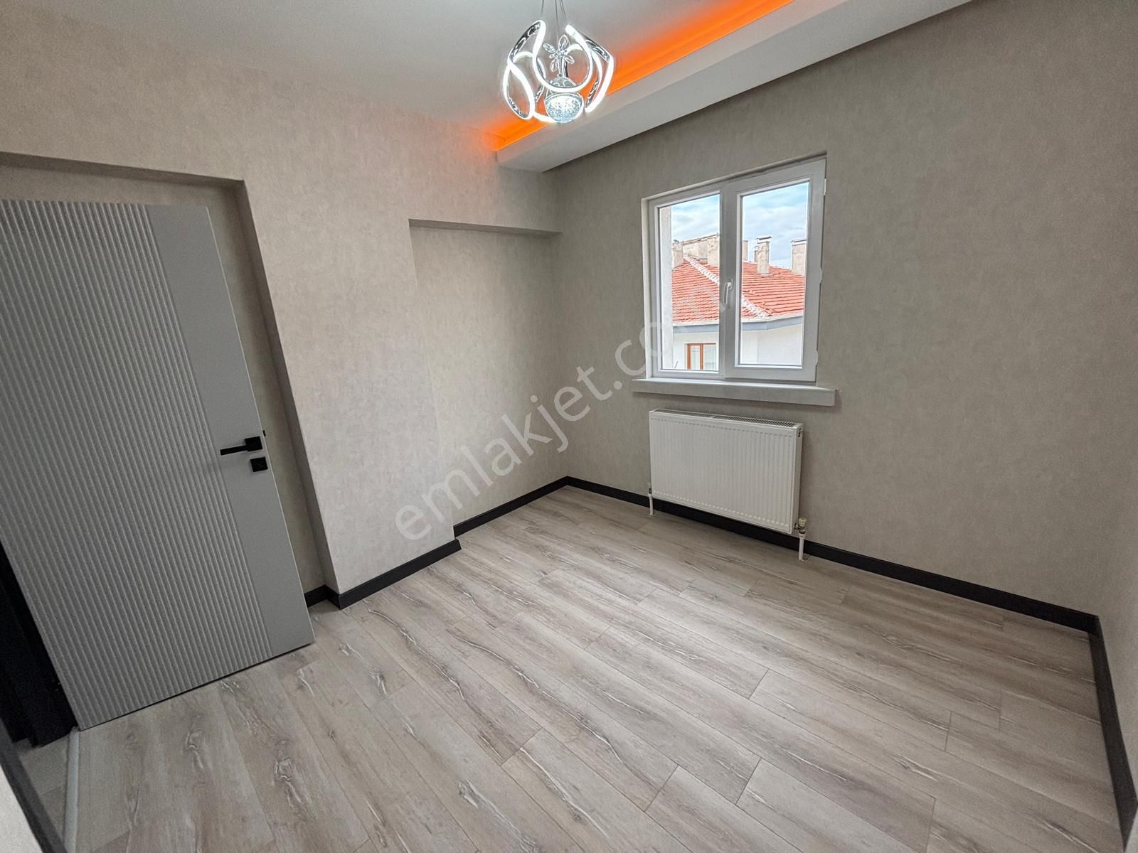 Ufuktepe Mahallesi'nde Full Yapılı 4+1 Daire! - Görsel 22