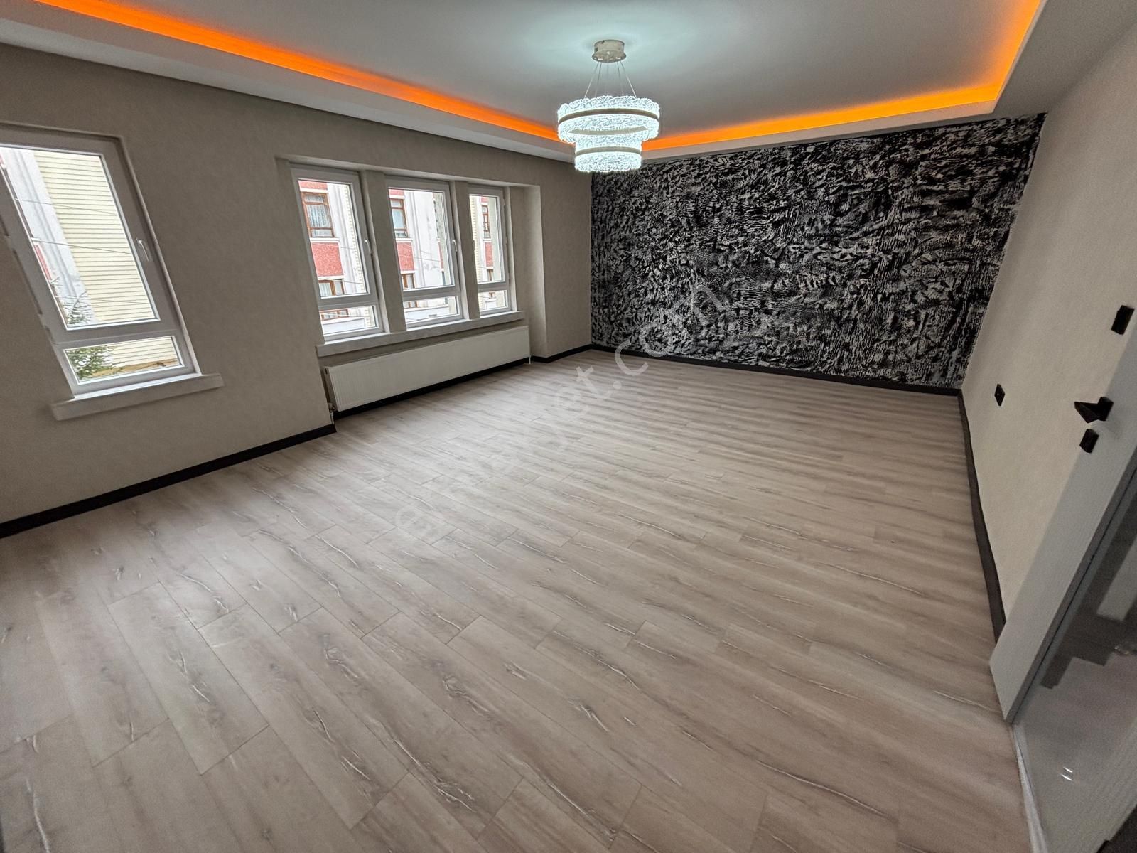 Ufuktepe Mahallesi'nde Full Yapılı 4+1 Daire! - Görsel 12