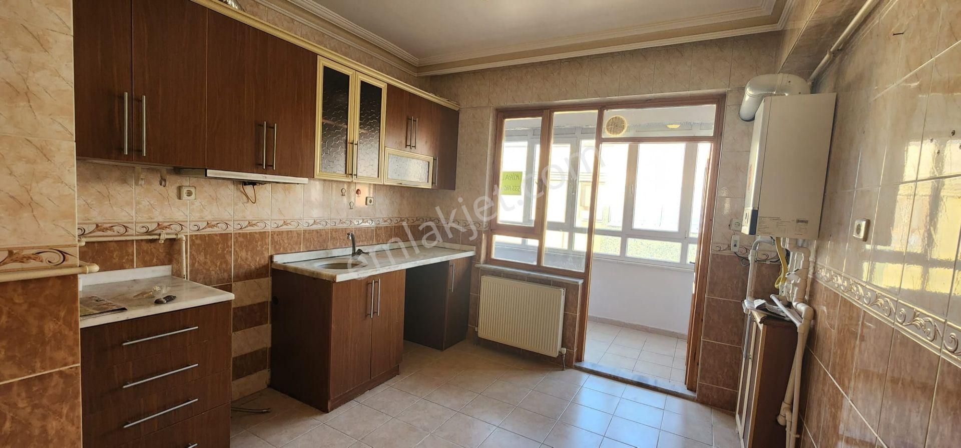 İsa Kavak Gayrimenkul’den Kiralık 3+1 Daire – Selçuklu/parsana - Görsel 9