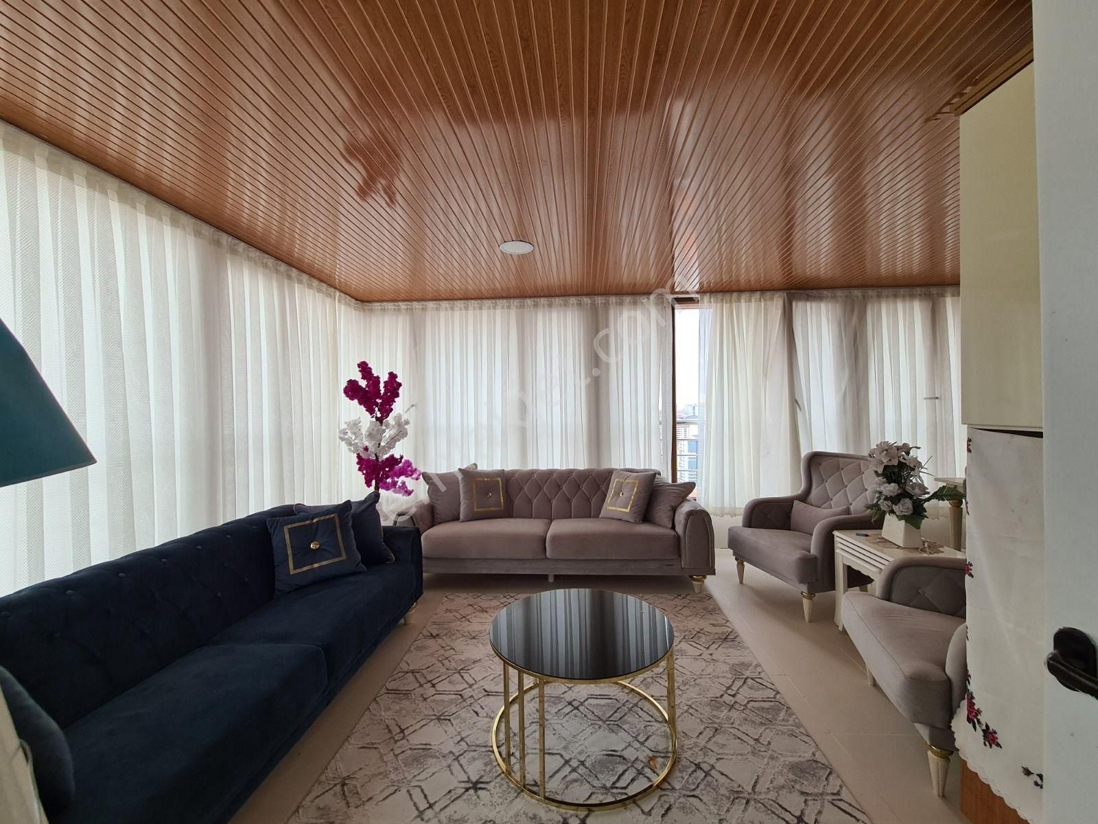 Panoramik Şehir Manzaralı 2 Giriş 2 Mutfaklı Kapalı Teraslı 6+1 - Görsel 26