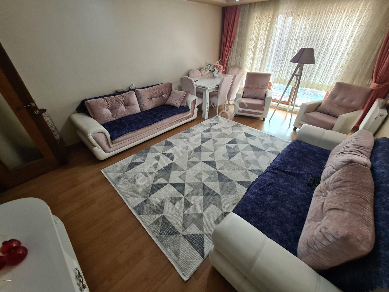 Panoramik Şehir Manzaralı 2 Giriş 2 Mutfaklı Kapalı Teraslı 6+1 - Görsel 5