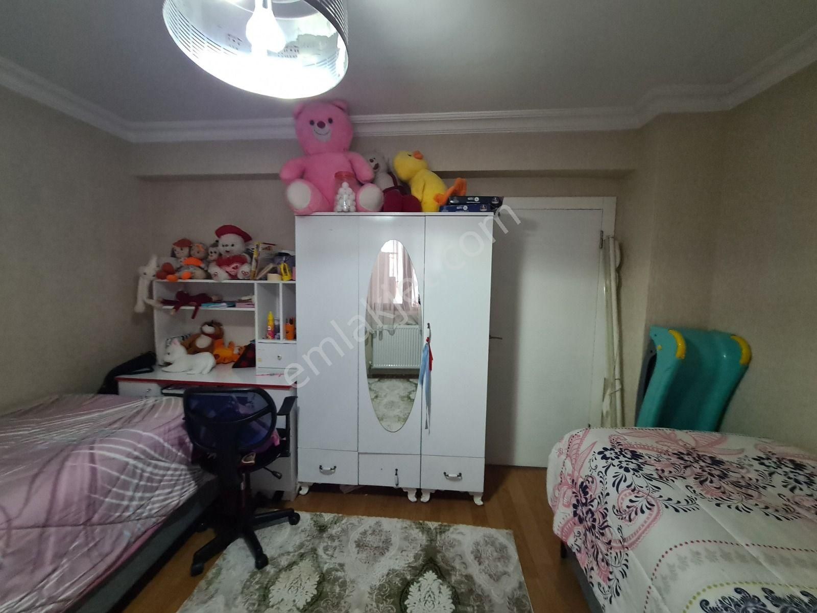 Panoramik Şehir Manzaralı 2 Giriş 2 Mutfaklı Kapalı Teraslı 6+1 - Görsel 31