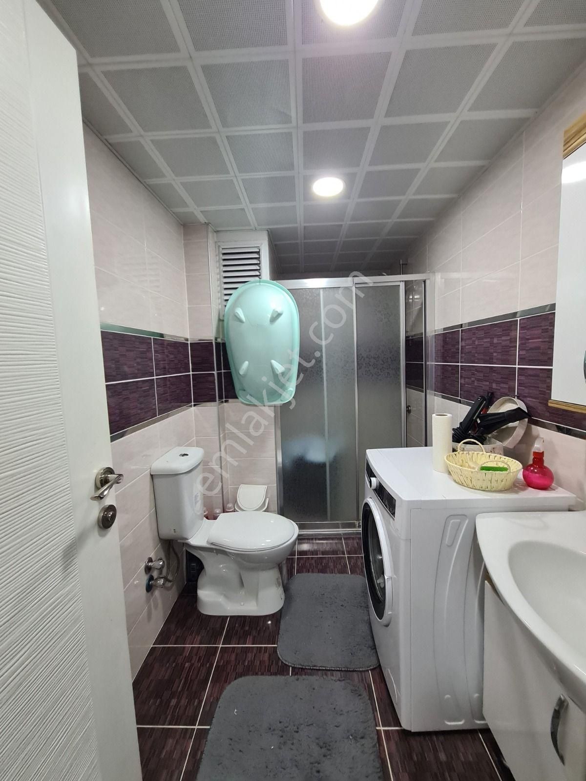 Panoramik Şehir Manzaralı 2 Giriş 2 Mutfaklı Kapalı Teraslı 6+1 - Görsel 35