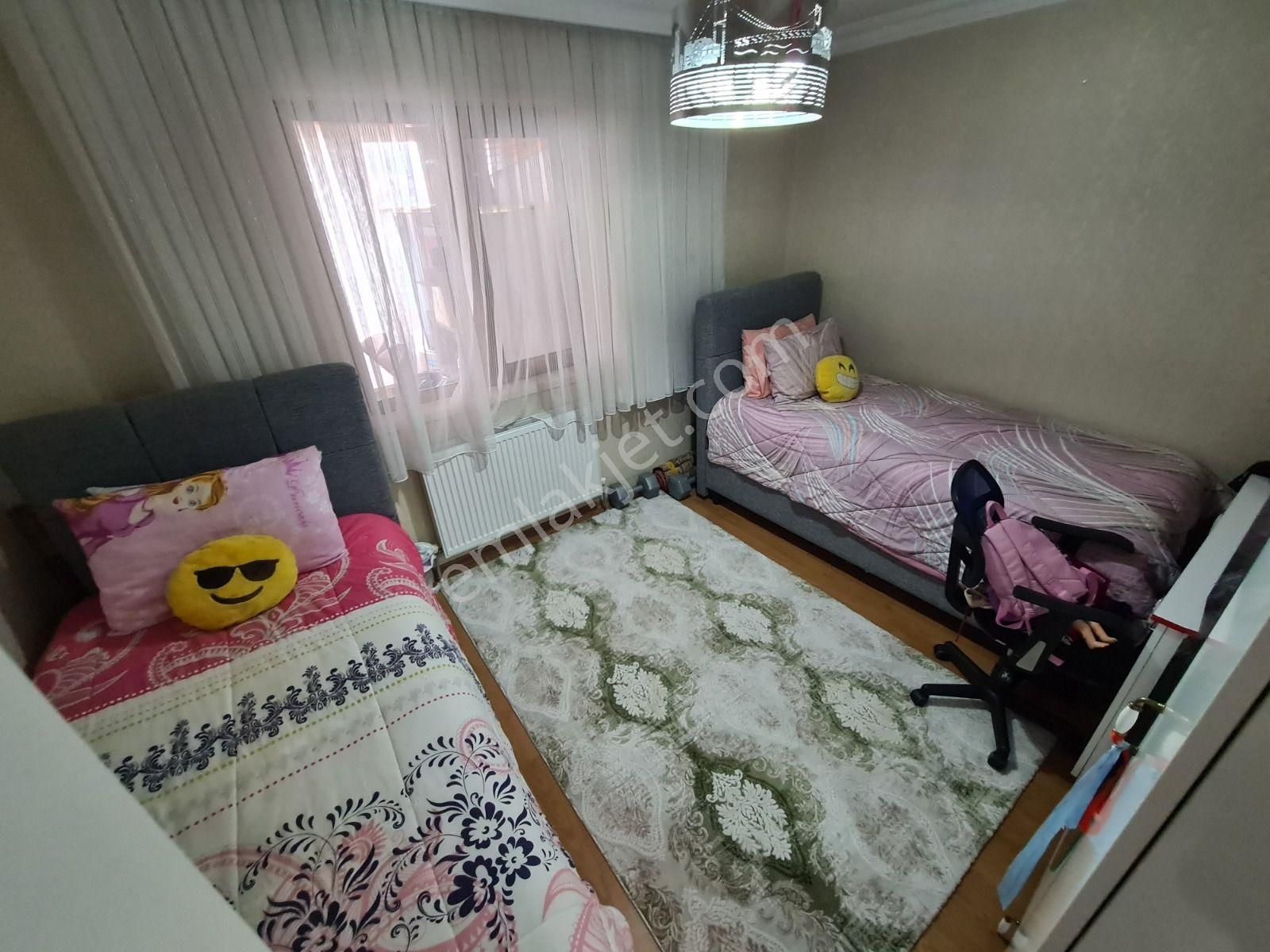 Panoramik Şehir Manzaralı 2 Giriş 2 Mutfaklı Kapalı Teraslı 6+1 - Görsel 30