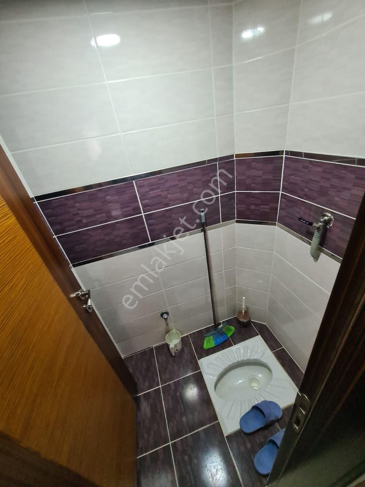 Panoramik Şehir Manzaralı 2 Giriş 2 Mutfaklı Kapalı Teraslı 6+1 - Görsel 22