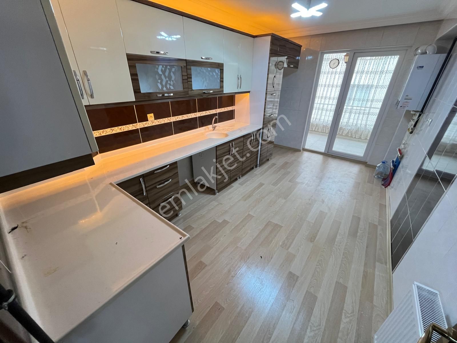 Altındağ - Karapürçek Mahallesinde Stadyum Yak. 3 Balkonlu 3+1 Satılık Daire ! - Görsel 2