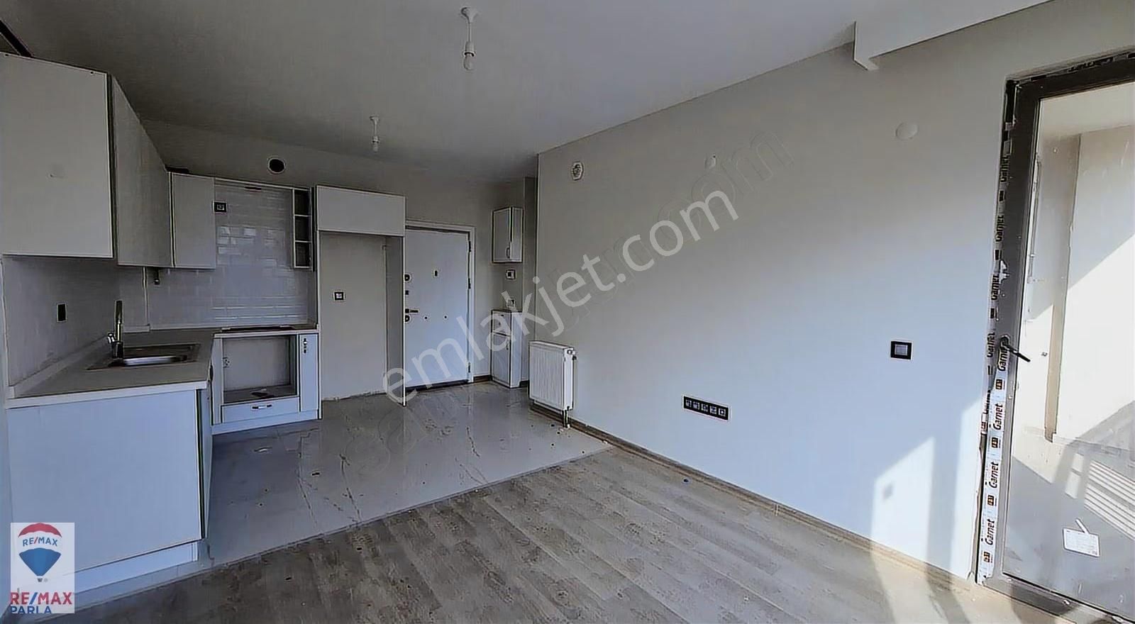 Millet Bahçesi Karşısı Sıfır 1+1 Daire - Görsel 18