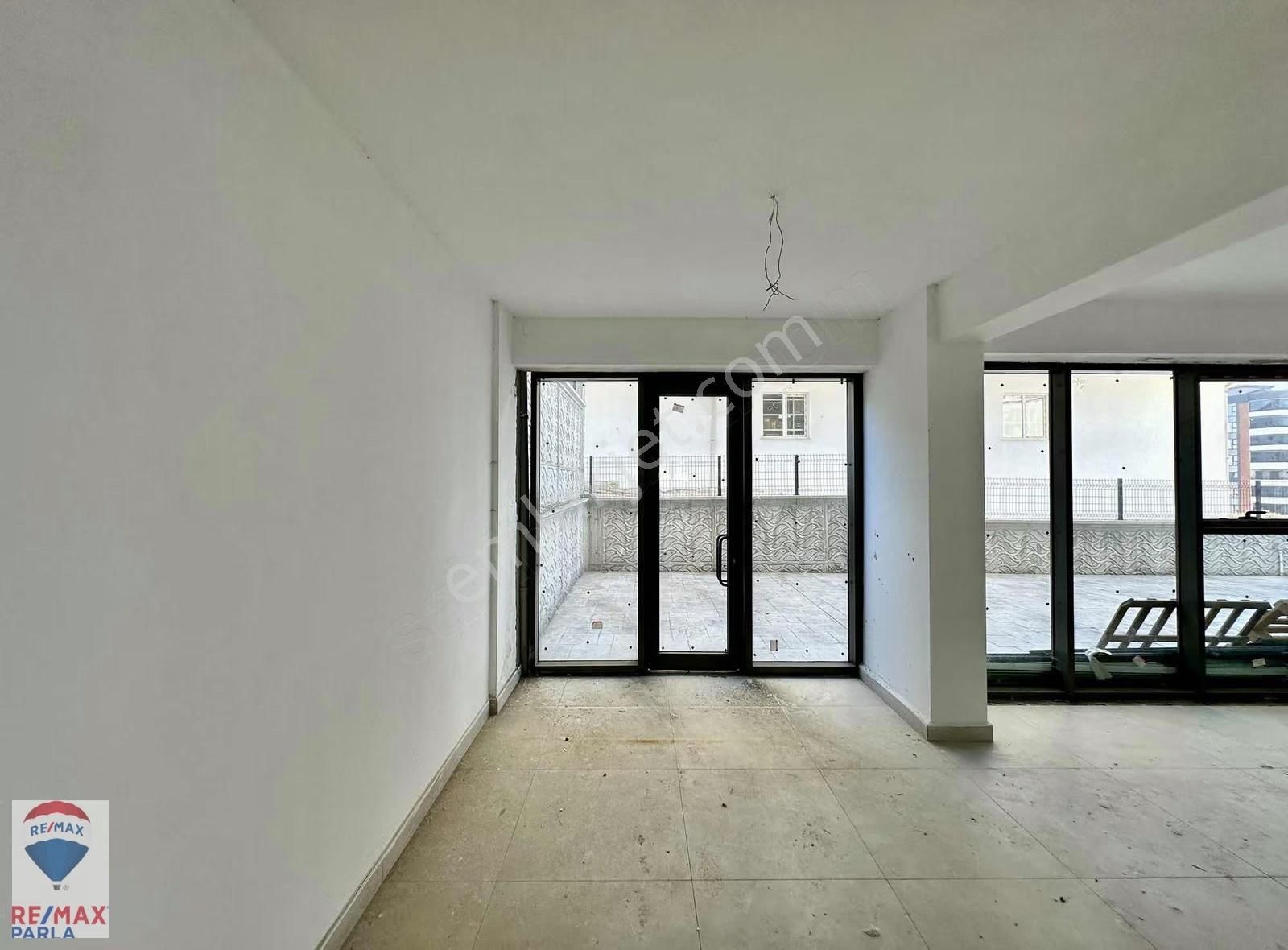 Atakum Ted Koleji Karşısında Satılık 2 Kat 550 M2 Dükkan - Görsel 17
