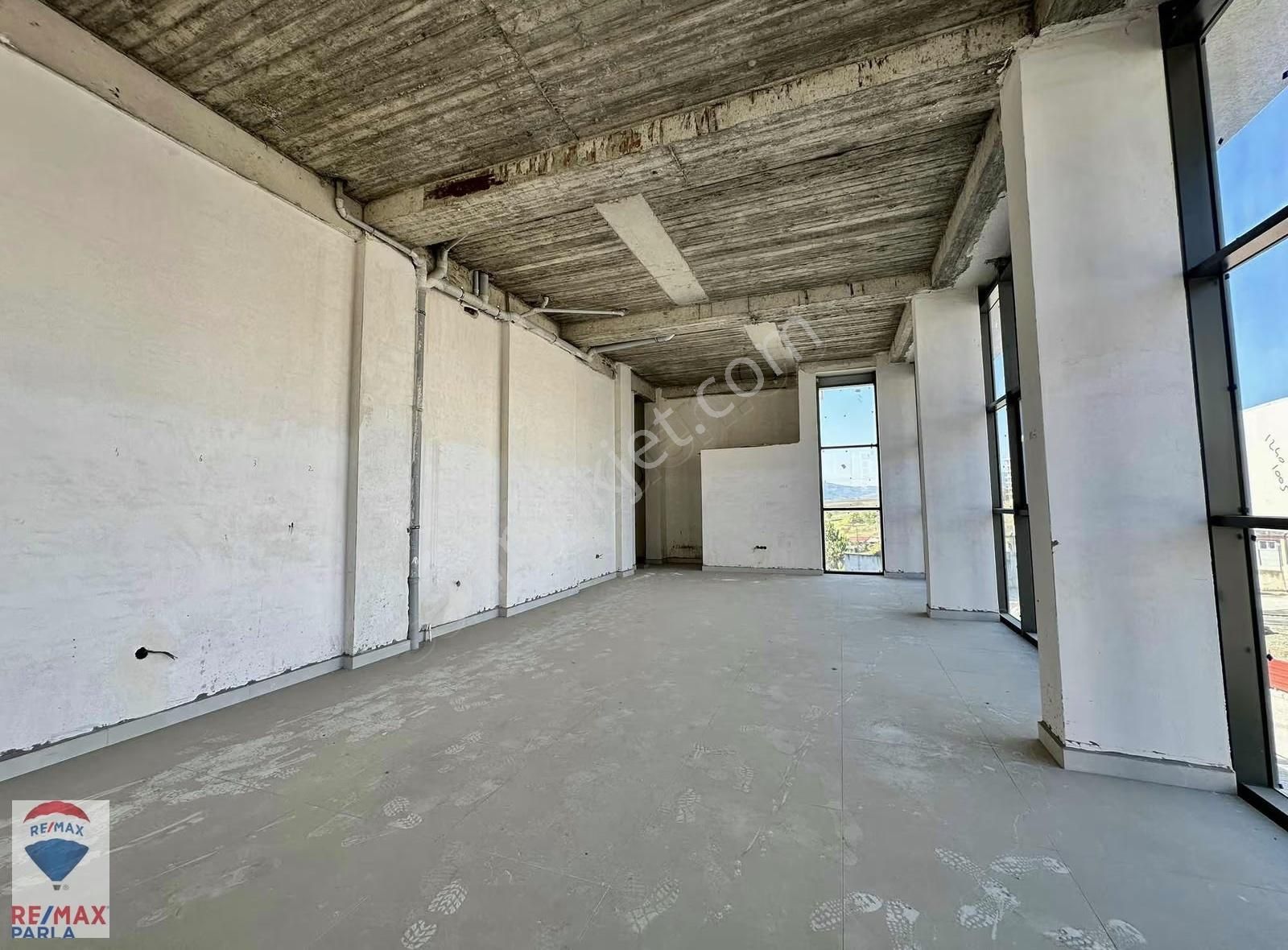 Atakum Ted Koleji Karşısında Satılık 2 Kat 550 M2 Dükkan - Görsel 19