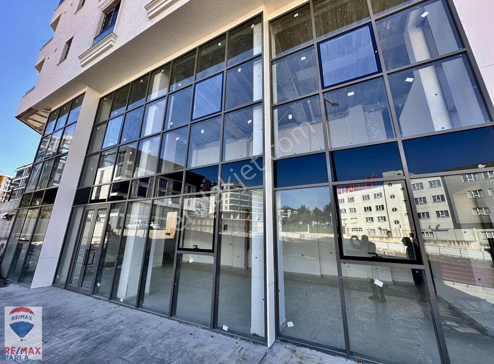 Atakum Ted Koleji Karşısında Satılık 2 Kat 550 M2 Dükkan - Görsel 6