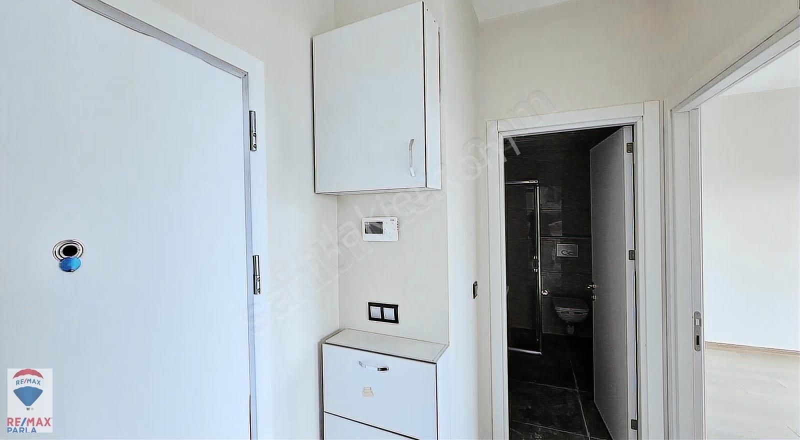 Merkezi Konumda Sıfır 1+1 Satılık Daire - Görsel 8