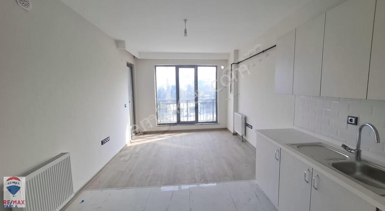 Merkezi Konumda Sıfır 1+1 Satılık Daire - Görsel 2