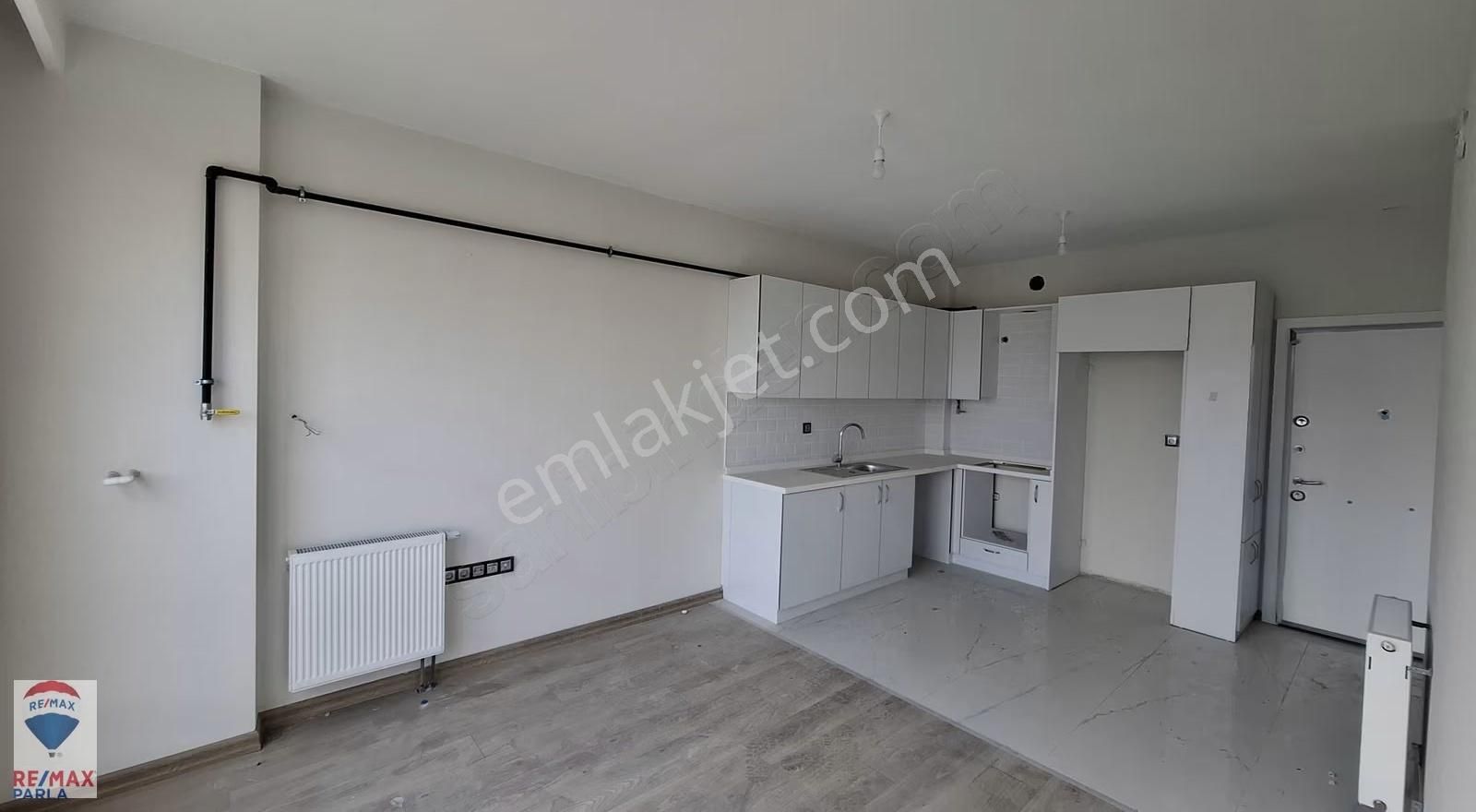 Merkezi Konumda Sıfır 1+1 Satılık Daire - Görsel 13