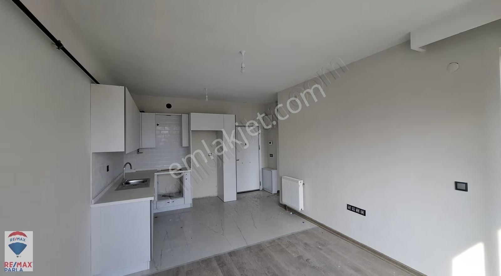 Merkezi Konumda Sıfır 1+1 Satılık Daire - Görsel 4