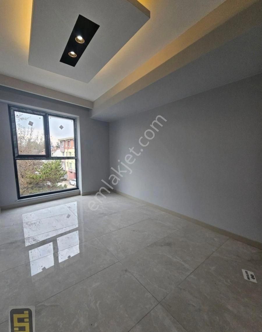 Sünbül İnşaat Emlak Şarhöyük Merkezde Z.ısıtma Ö.garajlı 3+1 - Görsel 18