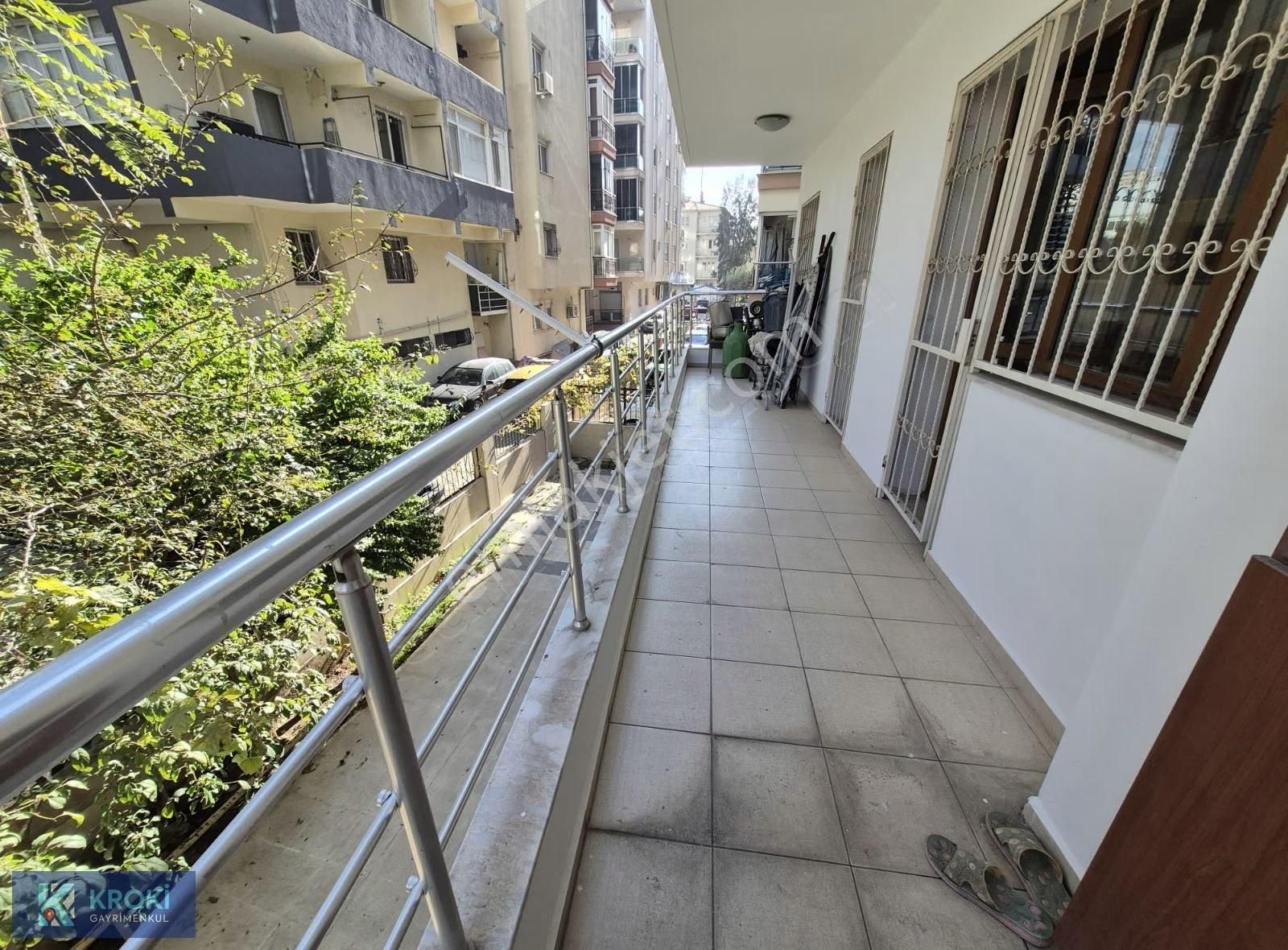 Krokiden Kazımdirikte Satılık 160 M2 3+1 Şık Daire - Görsel 13