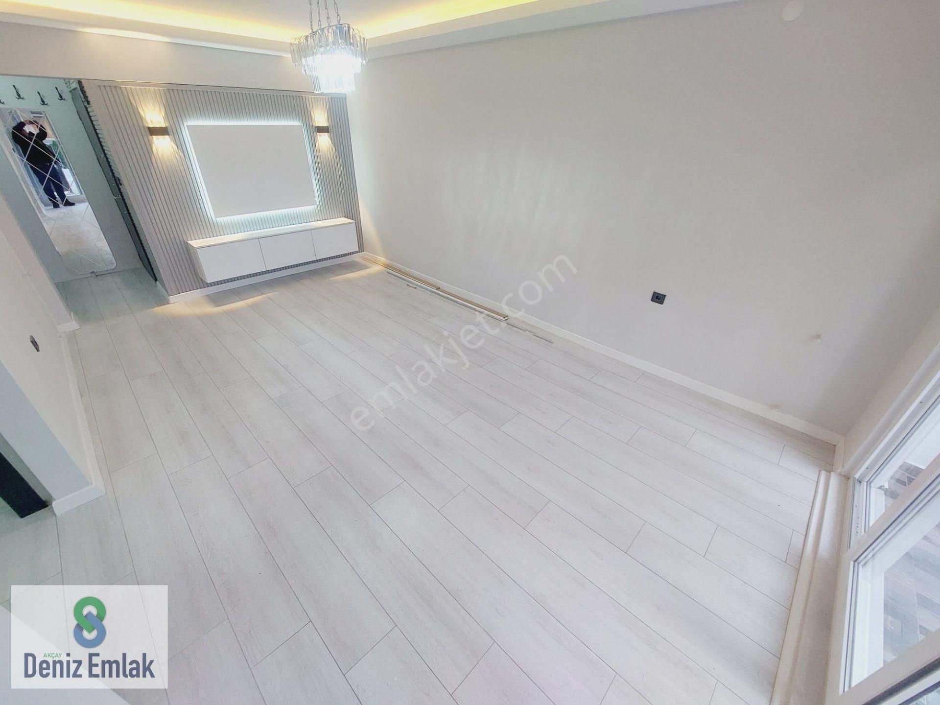 Denizden Akçay Sarıkızda Öncephe Müstakil Tadında Satılık 2+1 Daire. - Görsel 15