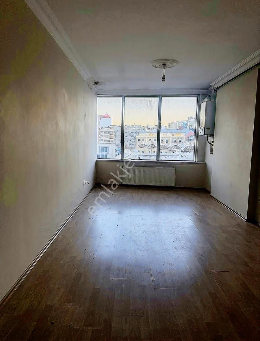Kağithane Yeşilçe Mah Merkezi Konumda 2+1 Kiralık Dubleks Daire - Görsel 13