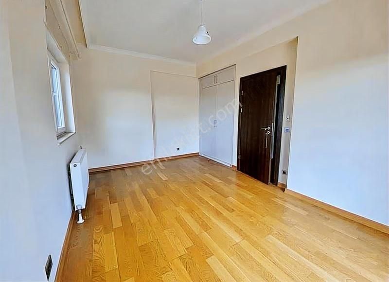 Zekeriyaköy Uskumruköyde Butik Sitede Müstakil 6+2 Kiralık Villa - Görsel 10