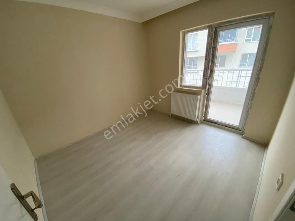 Tandoğan Mh 3+1 1.ara Katta Çift Balkonlu Yapılı 5 Yıllık Daire - Görsel 23