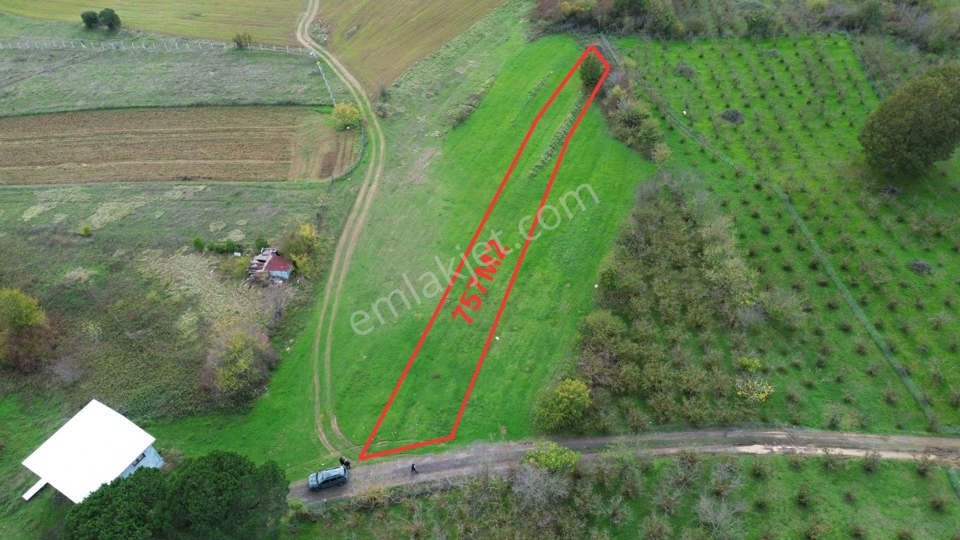 Dc Gayrimenkul'den 9.2m Yola Cephe 757m2 Fırsat Arazi