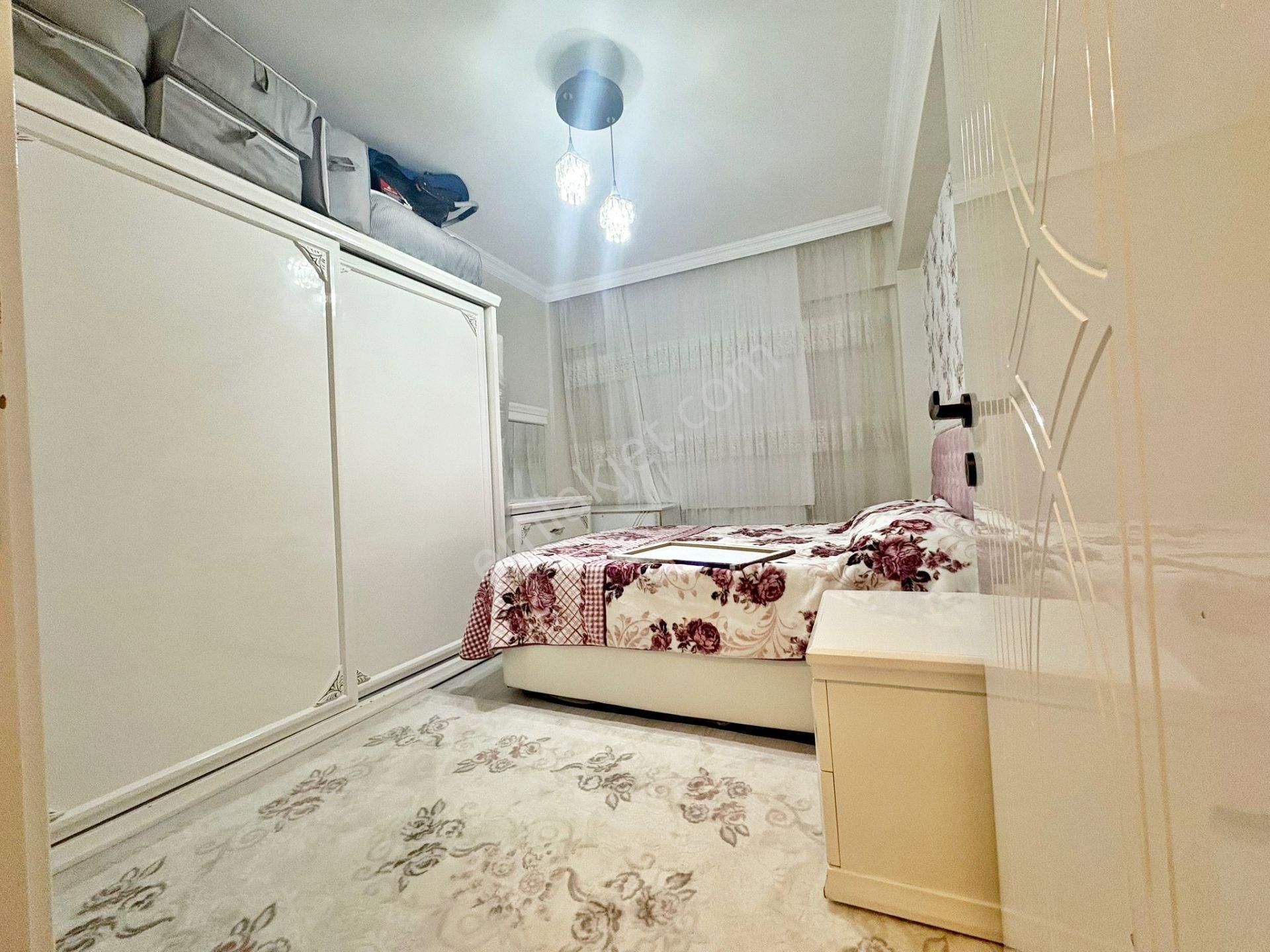 Belkız'da İnce Bol İşçiliğiyle Arakat Cam Balkonlu Ultralüx 2+1 - Görsel 10