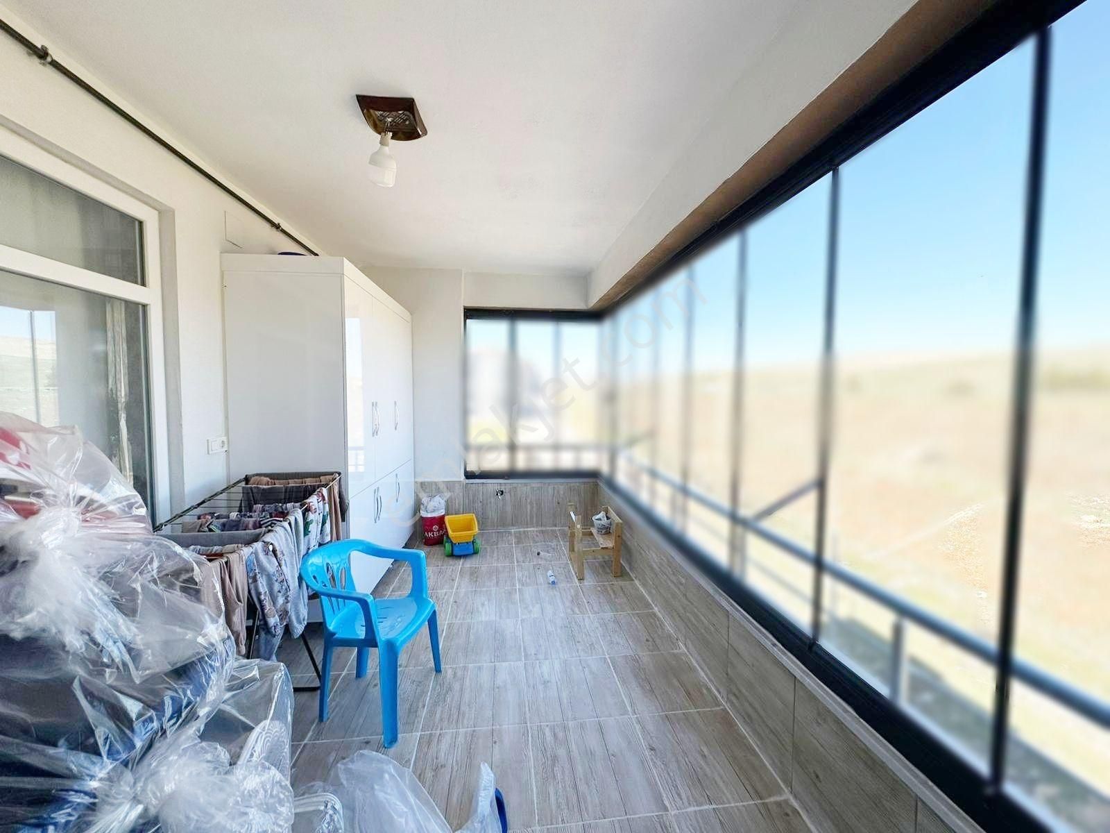 Belkız'da İnce Bol İşçiliğiyle Arakat Cam Balkonlu Ultralüx 2+1 - Görsel 3