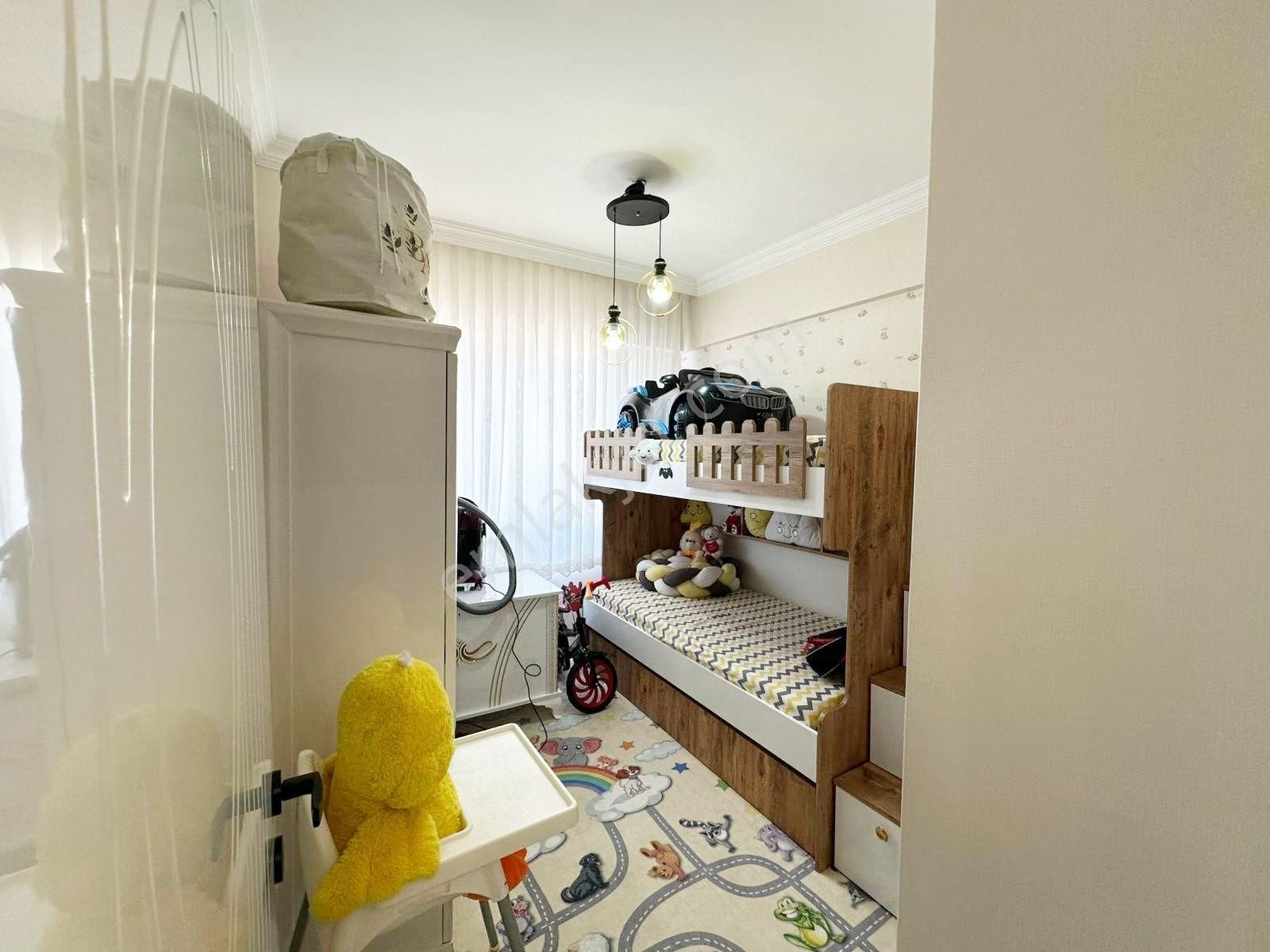 Belkız'da İnce Bol İşçiliğiyle Arakat Cam Balkonlu Ultralüx 2+1 - Görsel 8