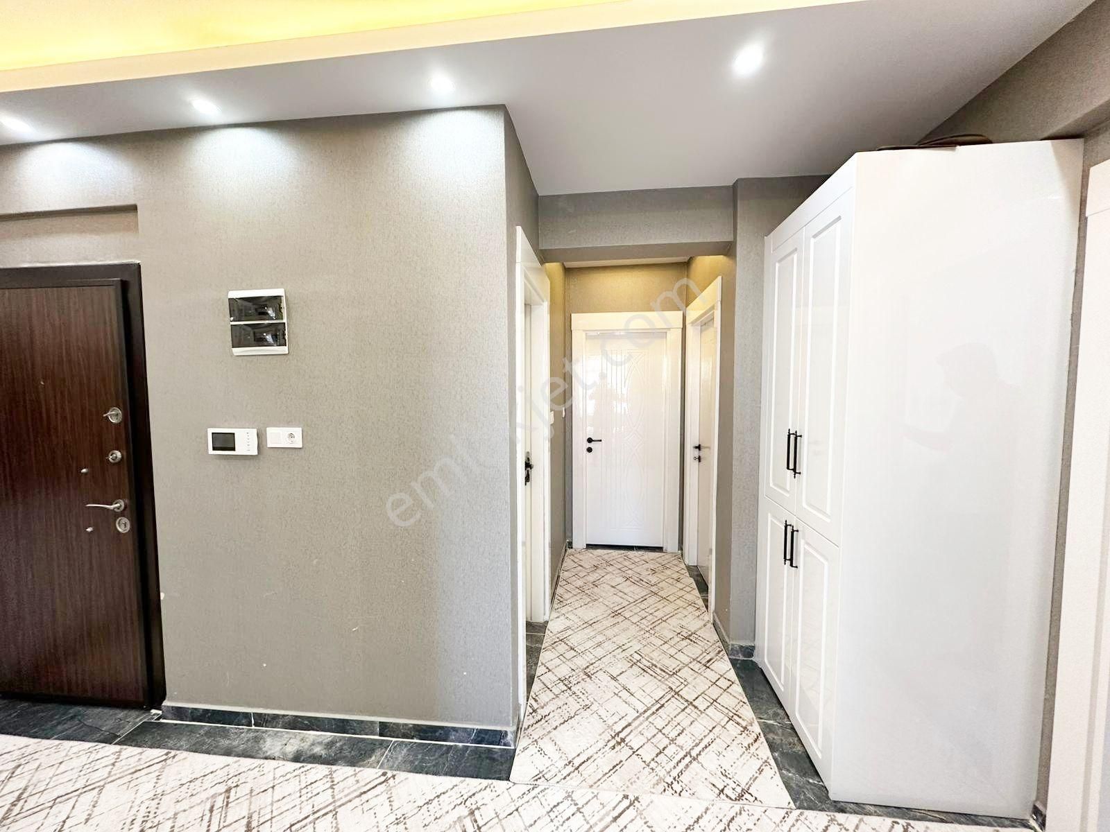 Belkız'da İnce Bol İşçiliğiyle Arakat Cam Balkonlu Ultralüx 2+1 - Görsel 12