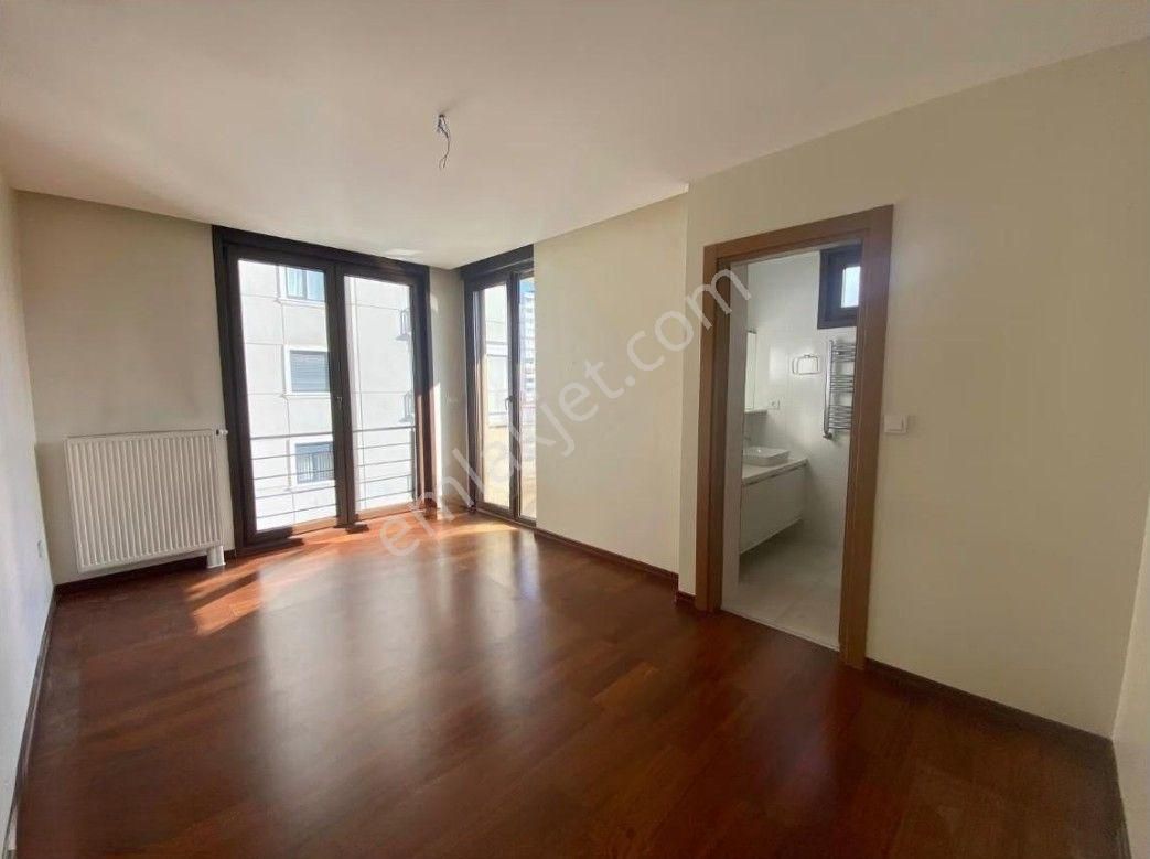 Boş... Erenköy İstasyonda Boş Balkon Giyinme Odalı 170 M2 4+1 - Görsel 9