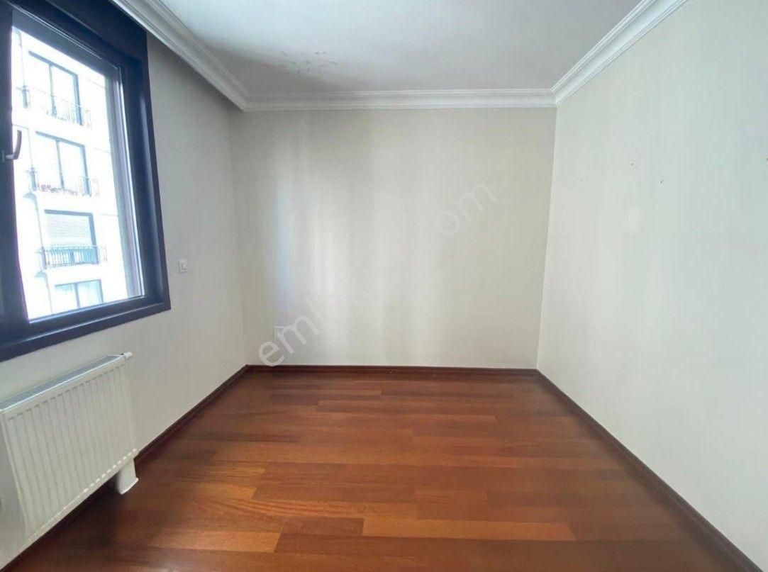 Boş... Erenköy İstasyonda Boş Balkon Giyinme Odalı 170 M2 4+1 - Görsel 18
