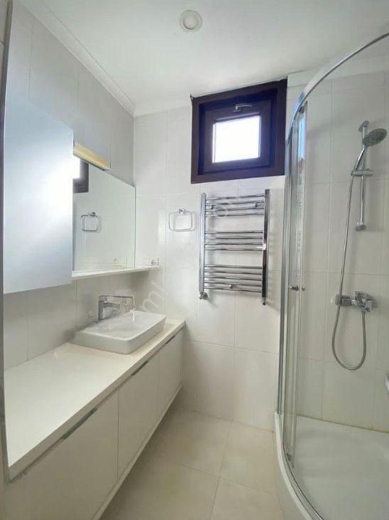 Boş... Erenköy İstasyonda Boş Balkon Giyinme Odalı 170 M2 4+1 - Görsel 15